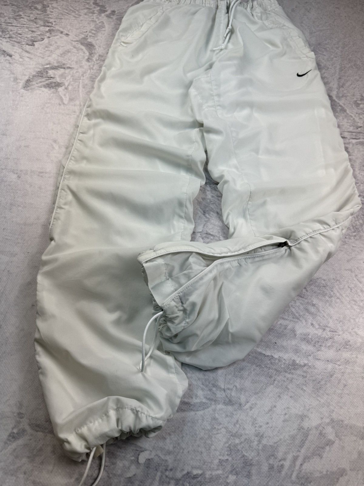 Nike × Vintage NIKE VINTAGE NYLON BASIC LOGO OVERSIZE BAGGY PANTS Size US 32 / EU 48 - 4 Thumbnail