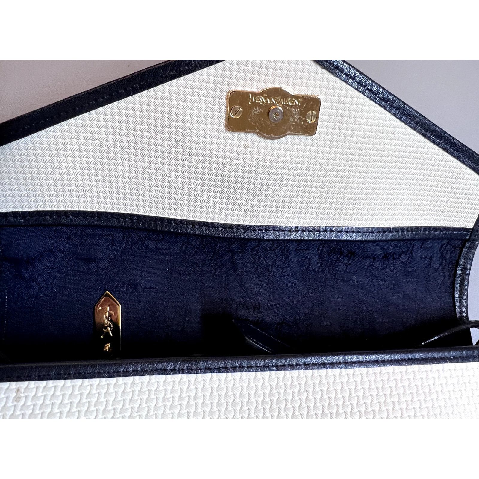 Yves Saint Laurent VINTAGE Late Y2K YSL Ivory Navy Blue Canvas Woven Crossbody Size ONE SIZE - 6 Thumbnail