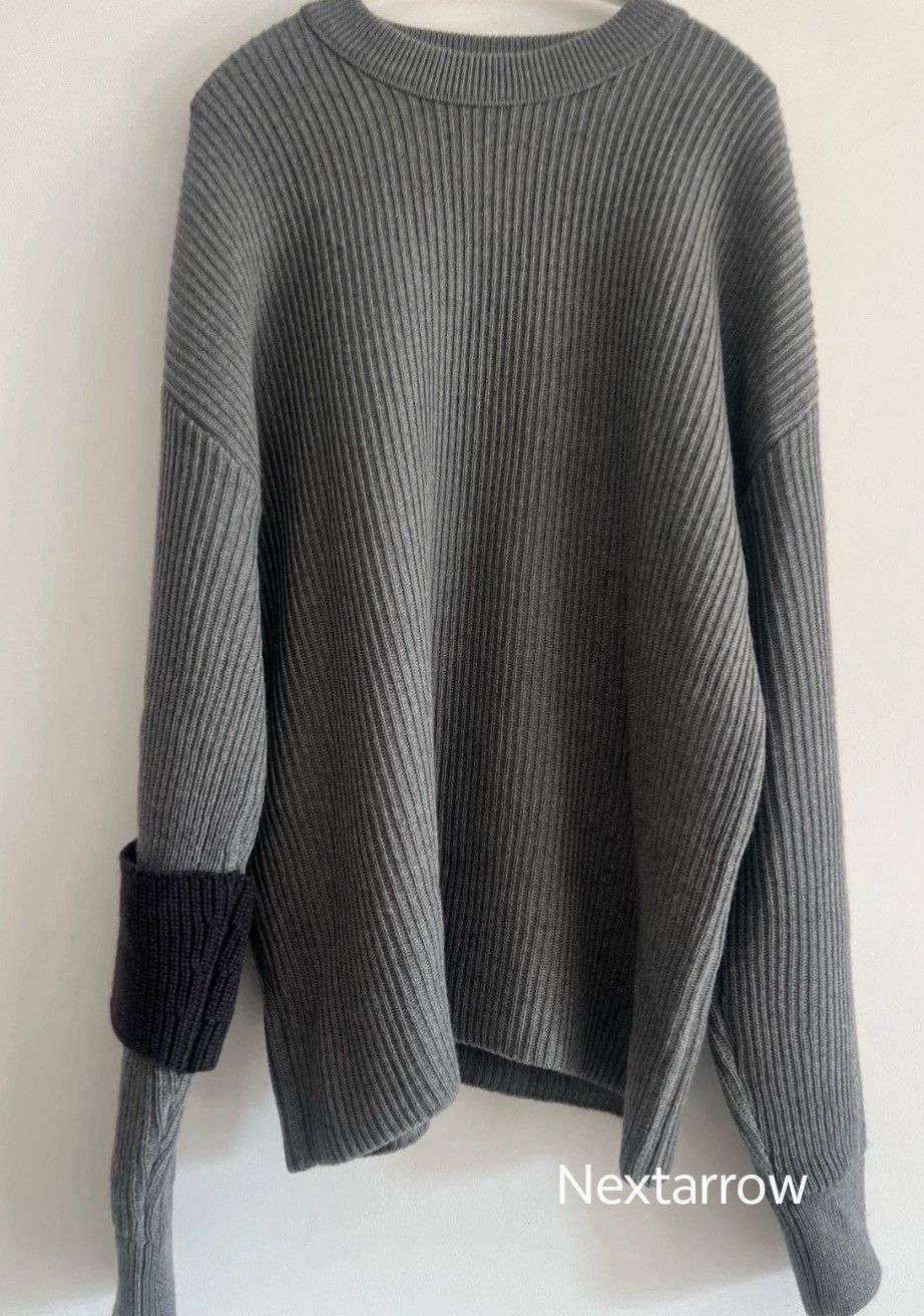 Louis Vuitton Louis Vuitton Grey large logo sweater 2412-Nextarrow Size US M / EU 48-50 / 2 - 2 Thumbnail