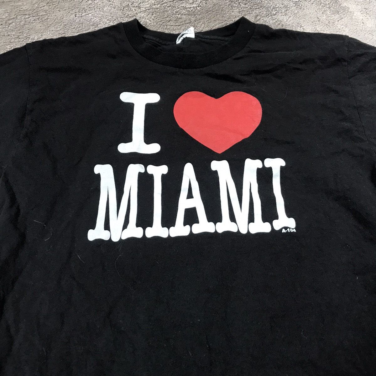 Vintage Vintage Y2K Graphic Tee I Love Miami Slogan Streetwear M Size US M / EU 48-50 / 2 - 1 Thumbnail