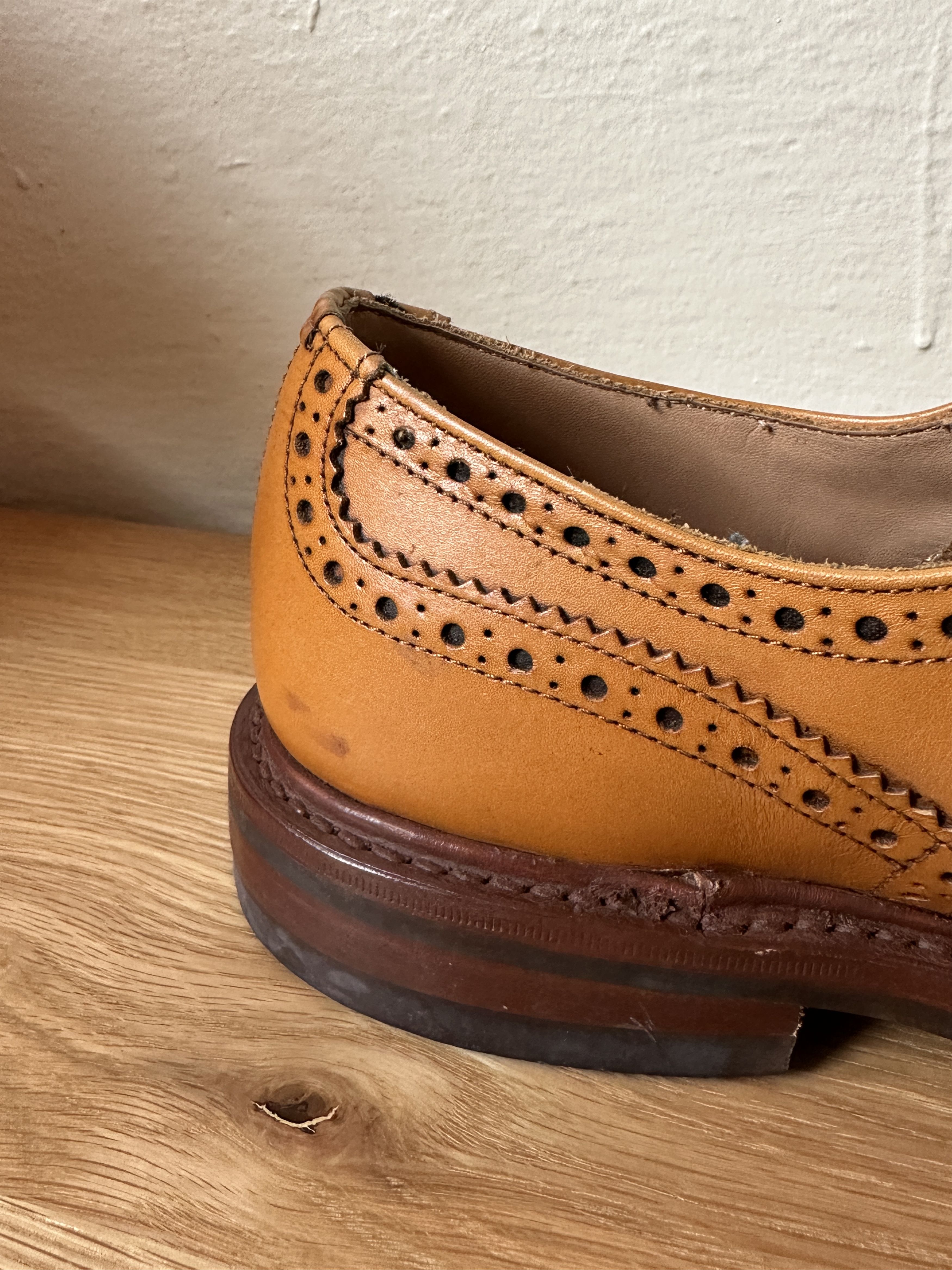 Tricker's Bourton Country Shoe in Acorn Antique Size US 9 / EU 42 - 13 Thumbnail