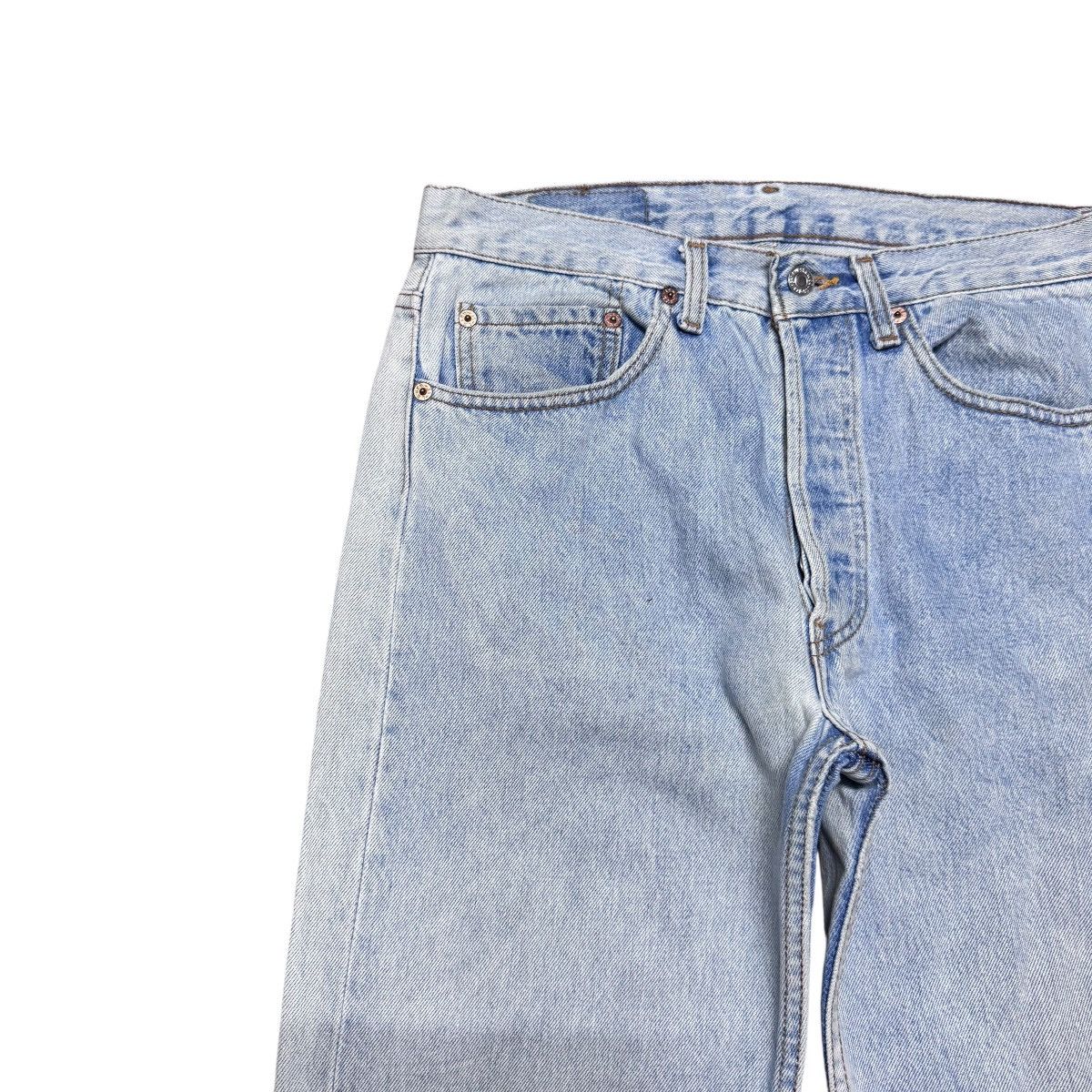 Levi's Vintage Levis 501 Faded Blue Jeans Size US 31 - 4 Thumbnail