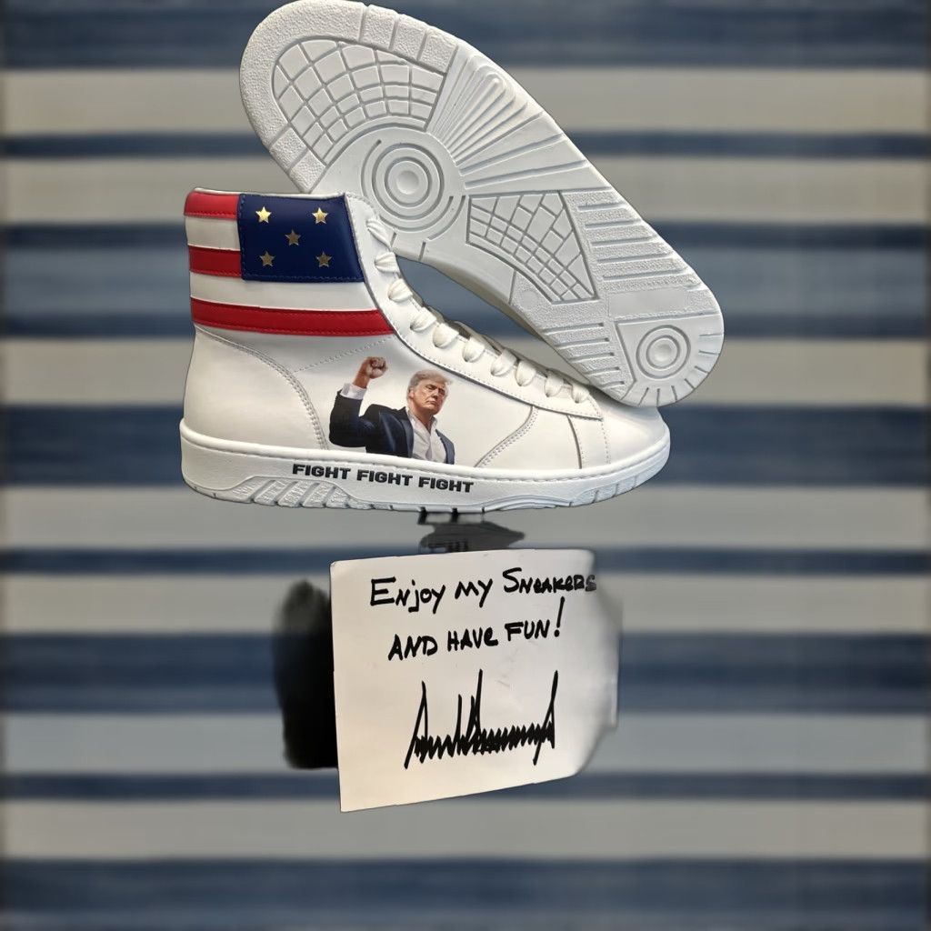 Vintage Trump Sneakers High Top White Mens Size 11 FIGHT MAGA 3612/5000 SIGNED Leather Upper Athletic Shoes Size US M / EU 48-50 / 2 - 1 Thumbnail