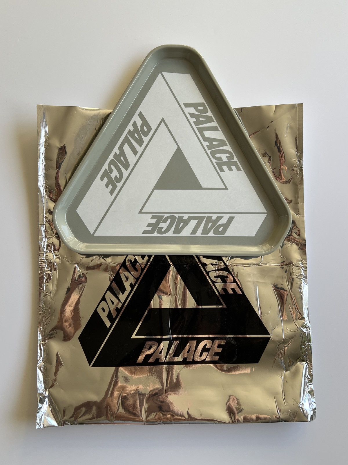 Palace Palace Tri-Ferg Ice Cube Tray | Grailed