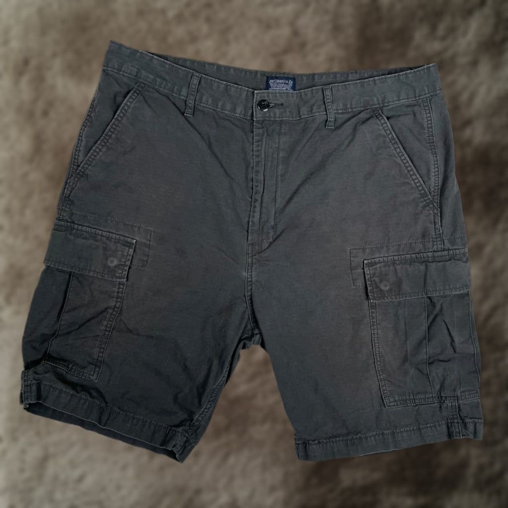 Levi's Levi’s Gray Cargo Shorts Size 38 Ripstop Y2K Baggy Cargo Short Mens Regular 9in Inseam Pockets 90s Outdoor Summer Spring Cotton Gray Size US 40 / EU 56 - 1 Thumbnail