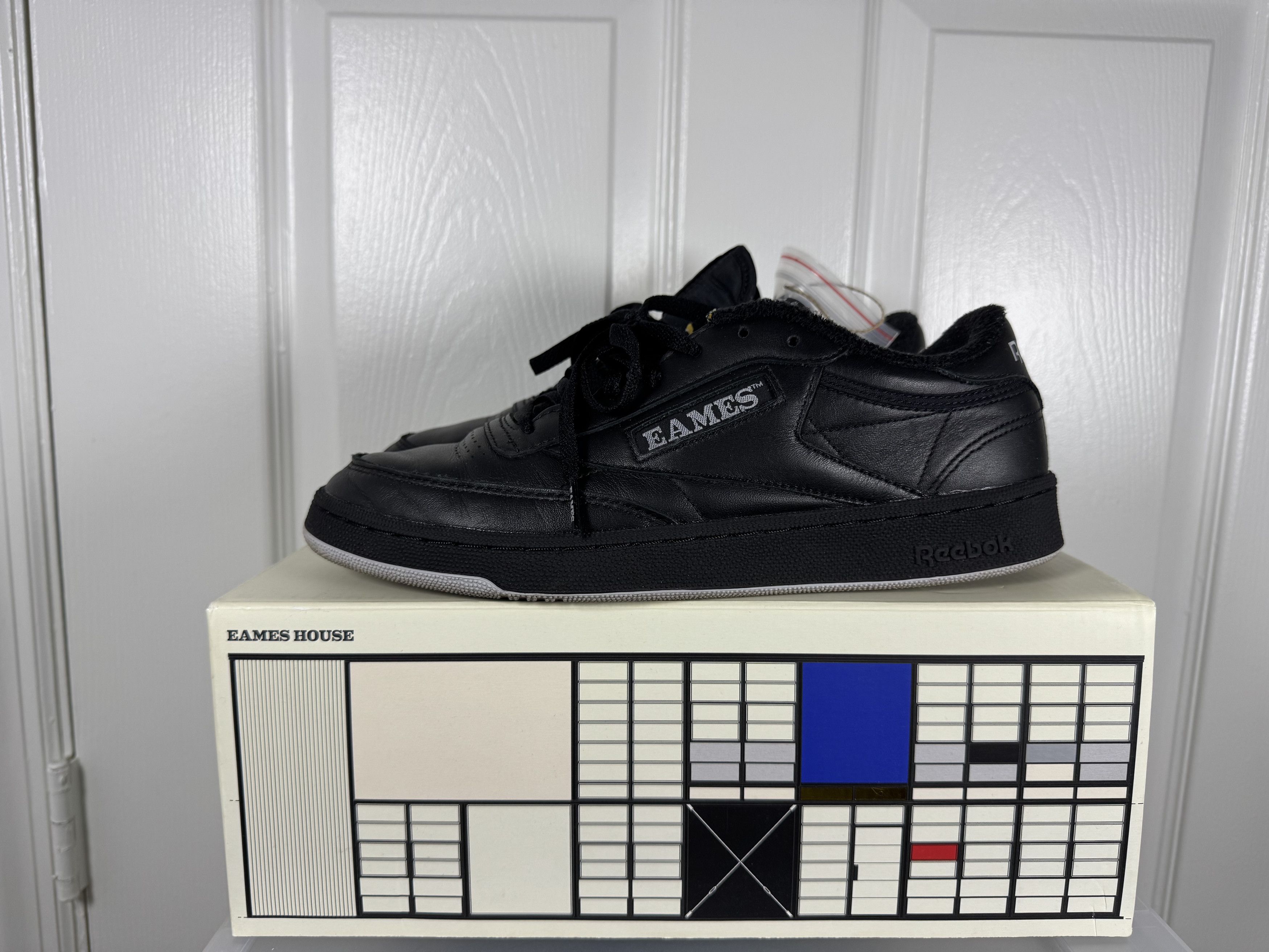 Reebok EAMES Club C Black 9.5 Size US 9.5 / EU 42-43 - 1 Thumbnail