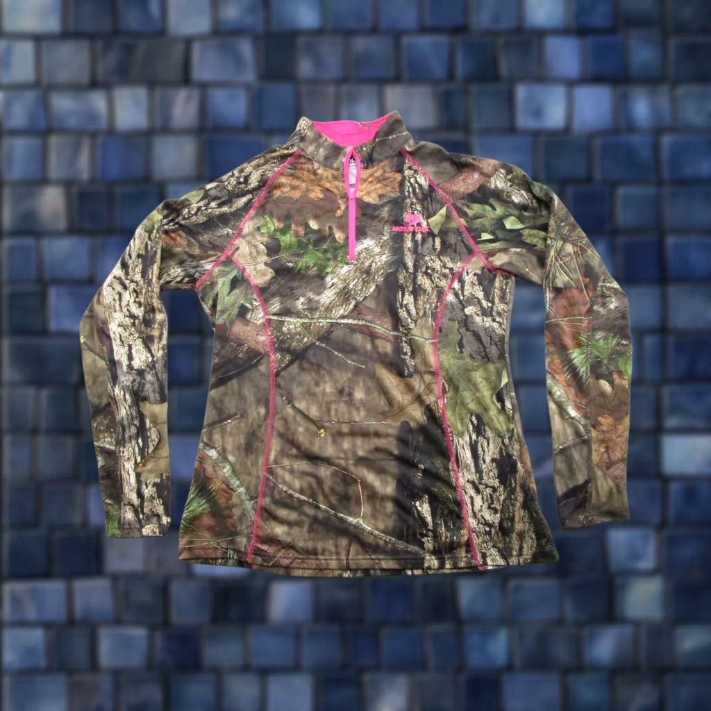 Vintage Mossy Oak BREAK-UP Camo Pullover Lightweight Jacket Women's L 1/4 Zip Green Camouflage 1/4 Zip Jacket Womens L Mossy Oak Break-Up Camo Shirt? Size L / US 10 / IT 46 - 1 Thumbnail