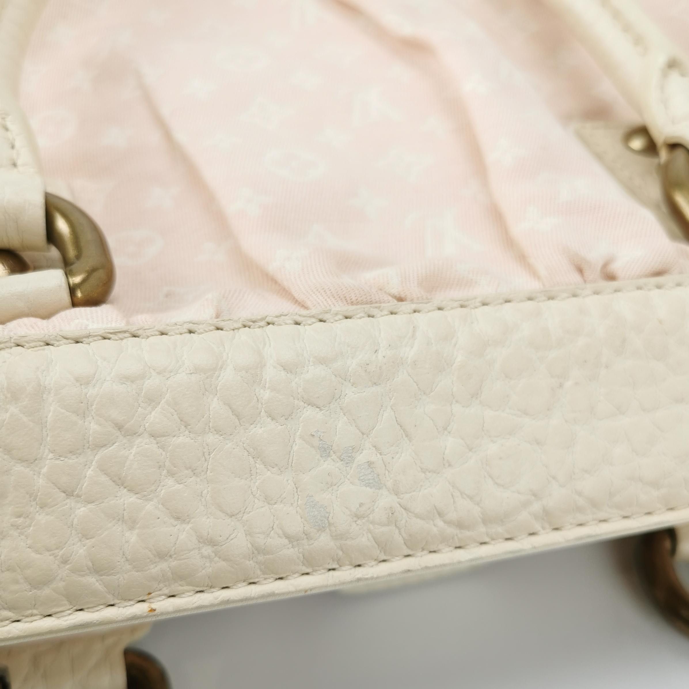Louis Vuitton Louis Vuitton (LV) Cowhide canvas monogram stitching rivet Size ONE SIZE - 7 Thumbnail