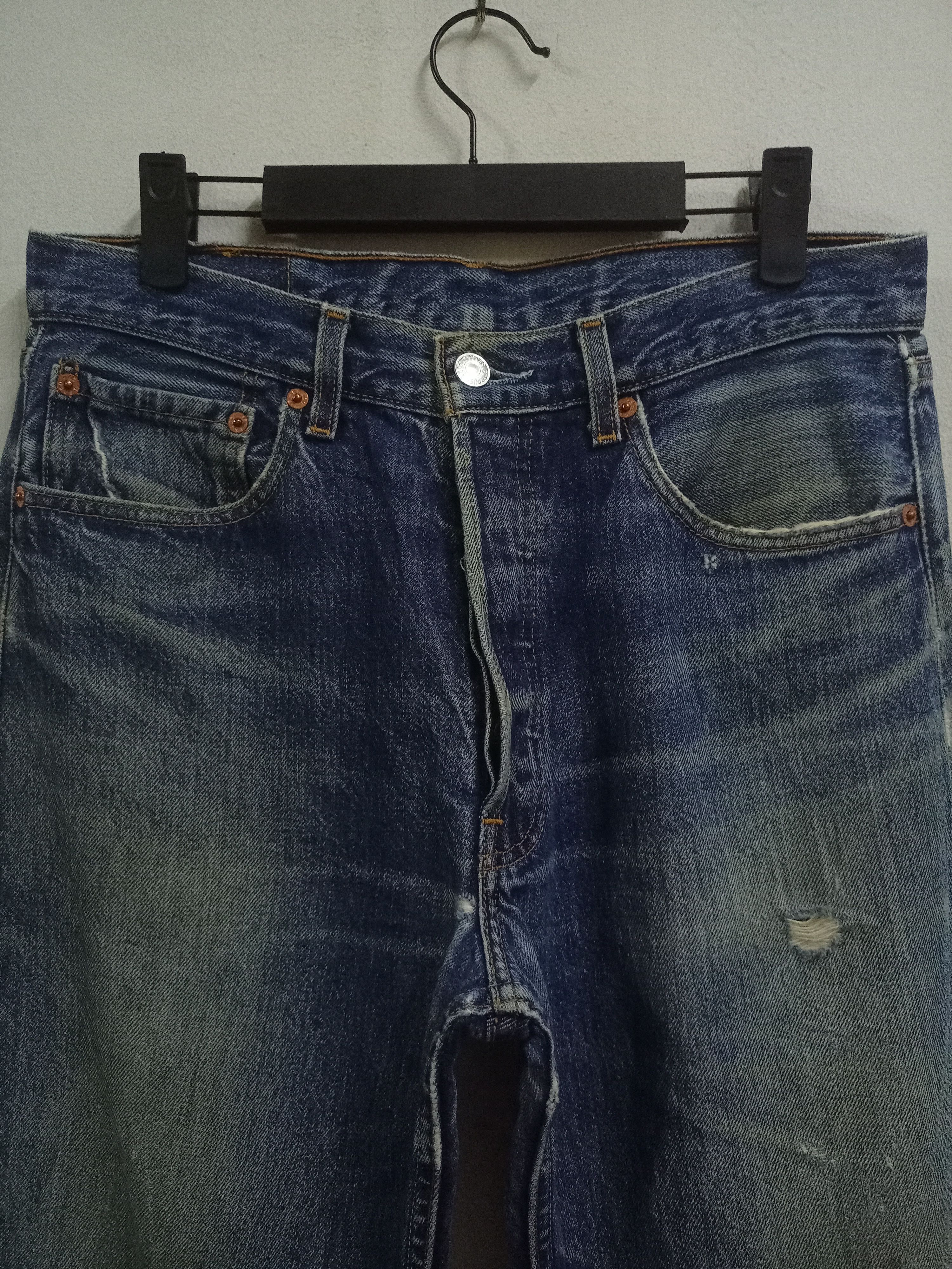 Levi's Europe Vintage 80s Levis 501 Mud Wash Distressed Loose Jeans Size US 31 - 4 Thumbnail