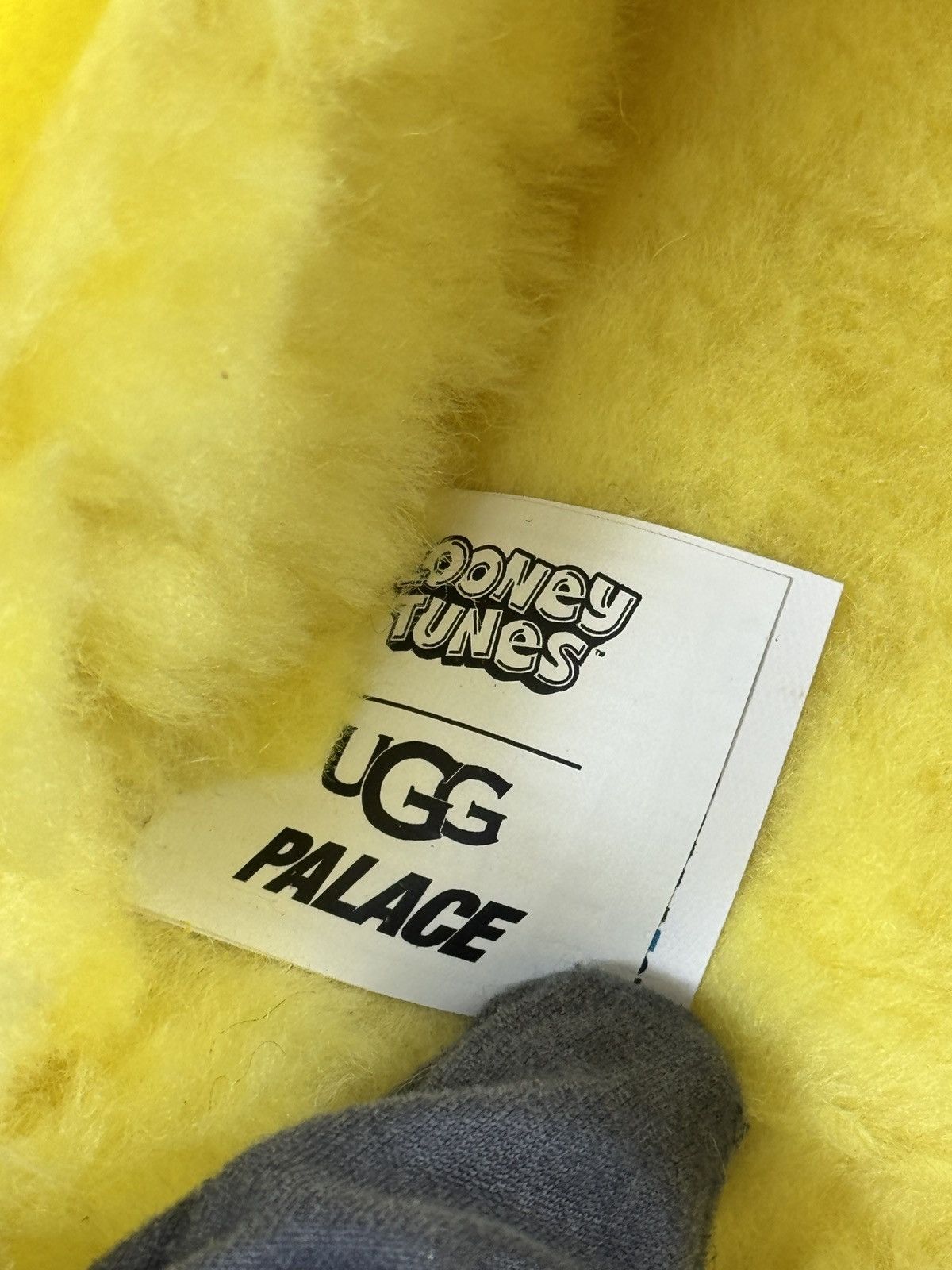 Palace × Ugg LOONEY TUNES UGGS Size US 10 / EU 43 - 10 Thumbnail