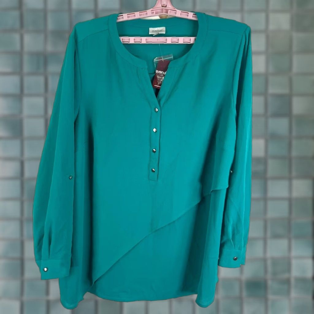 Avenue Avenue Tunic Shirt Women 1X Seafoam Green Long Sleeve Button Accent Bohemian 1X Plus Size Womens Size XL / US 12-14 / IT 48-50 - 1 Thumbnail