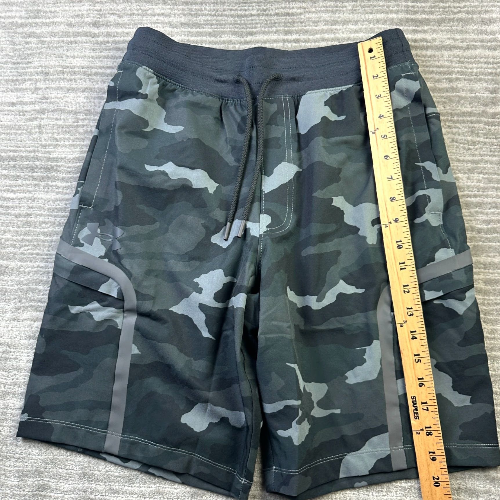 Under Armour Under Armour Shorts Mens Medium Gray Camouflage Gym Training Elite Cargo Size US 28 / EU 44 - 7 Thumbnail