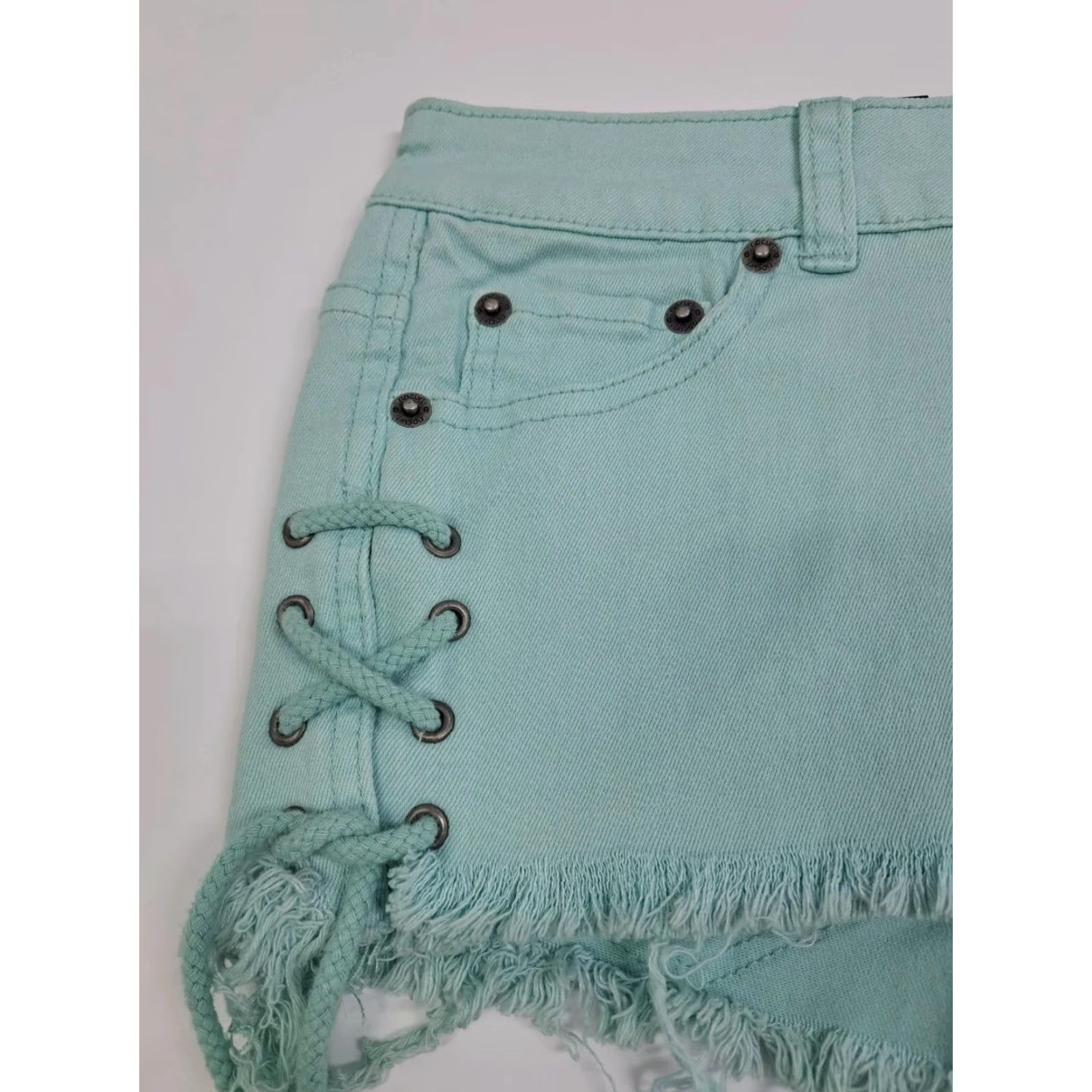 Rip Curl Rip Curl Women's Cheeky Beachy Denim Shorts Teal Green Size 3 Regular Waist 2 in. Inseam Button Zipper Pockets Cotton Spandex Vintage No Size 26" / US 2 / IT 38 - 6 Thumbnail