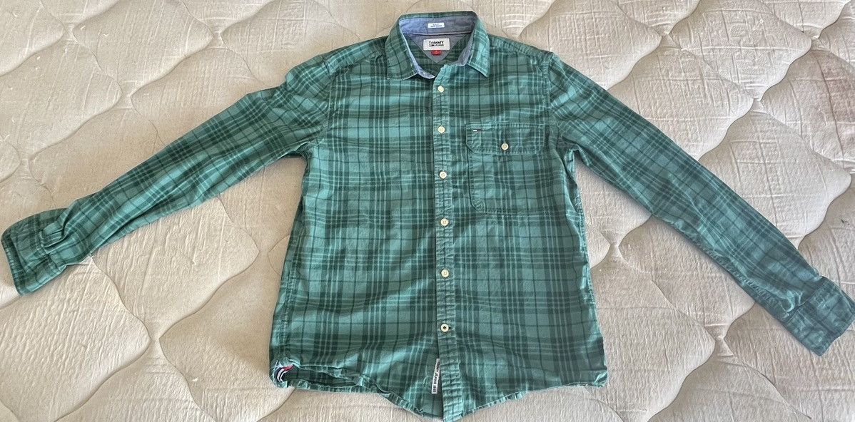 Tommy Hilfiger 1985 Vintage Tommy Hilfiger Dress up Shirt Size US M / EU 48-50 / 2 - 1 Thumbnail