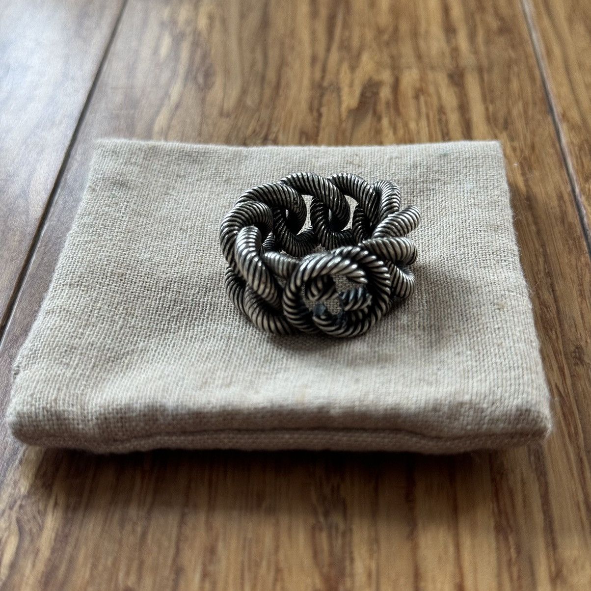 image of Gucci Interlocking Gourmette Ring, Aged Silver, Size 20, Men's