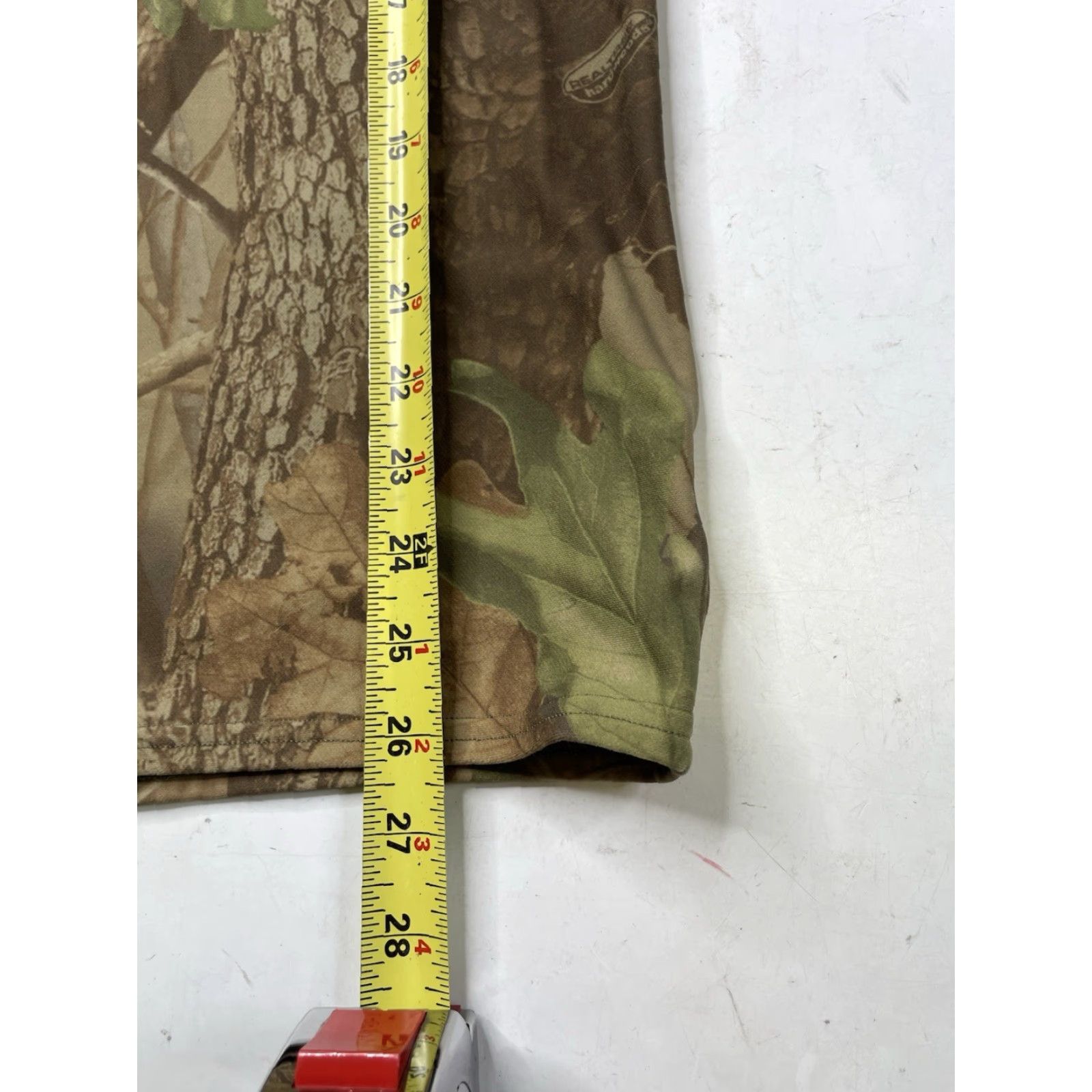 Under Armour Under Armour Shirt Camouflage Mock Neck Base Layer Mens M Size US M / EU 48-50 / 2 - 5 Thumbnail