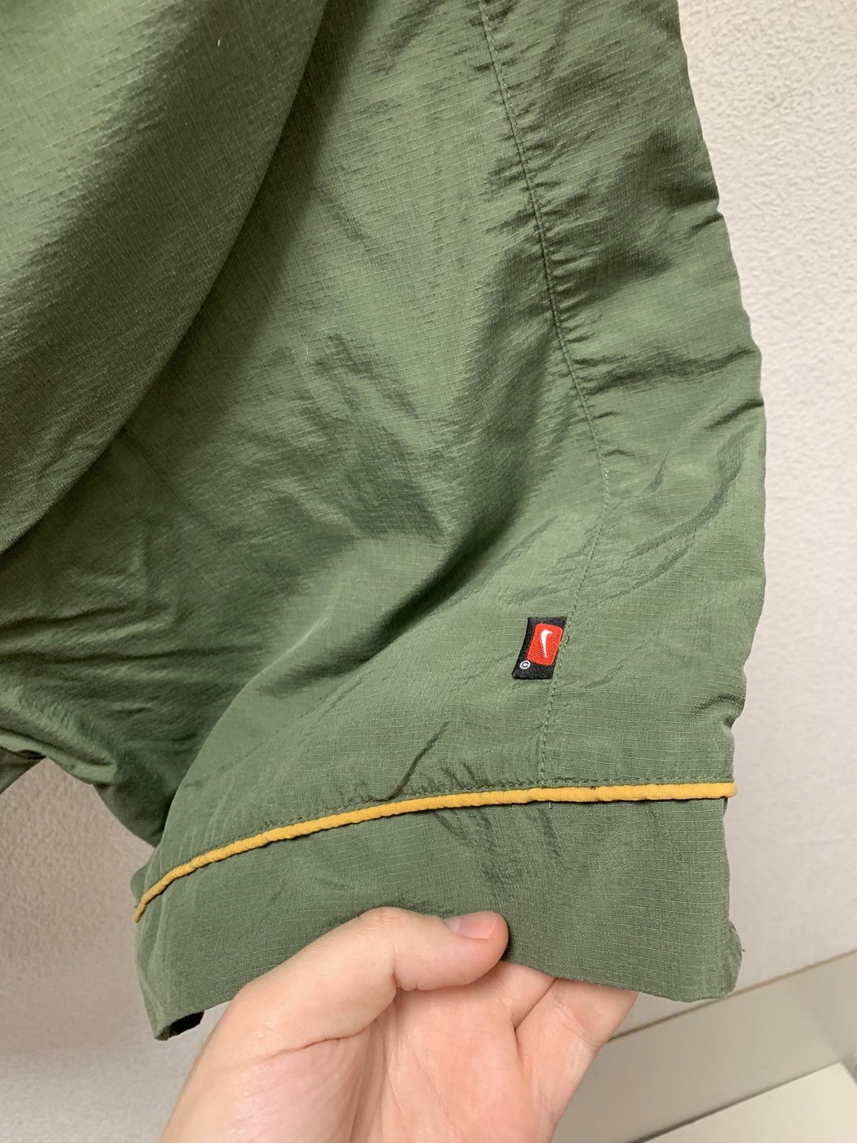 Nike Nike vintage shorts 32 M olive Size US 32 / EU 48 - 5 Thumbnail