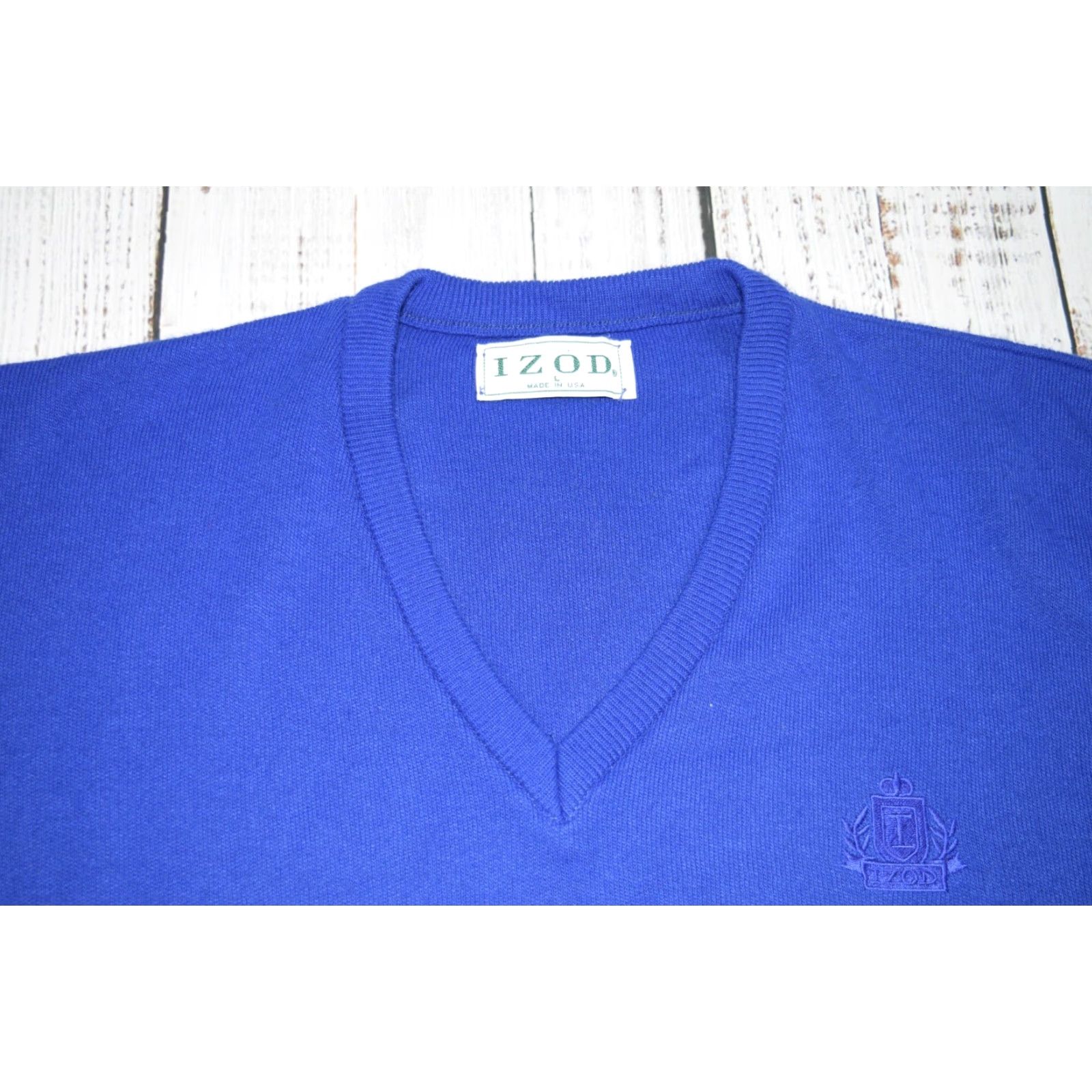 Izod VINTAGE IZOD Pullover Sweater Men's Large Royal Blue Acrylic V-Neck Knit Embroidered Classic USA Size US L / EU 52-54 / 3 - 3 Thumbnail