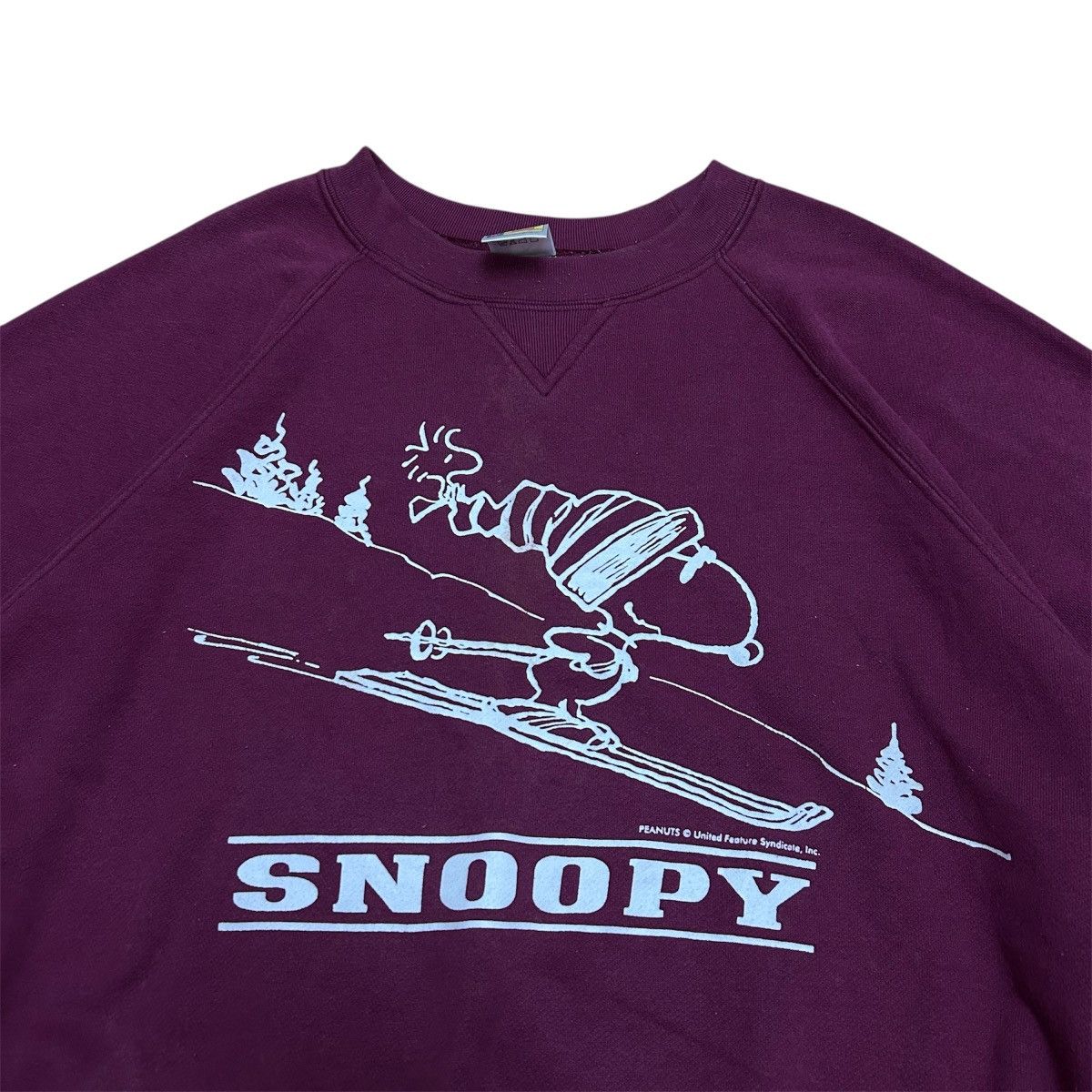 Vintage Vintage 90's Peanuts Skiing Snoopy Crewneck Sweatshirt Size US L / EU 52-54 / 3 - 3 Thumbnail