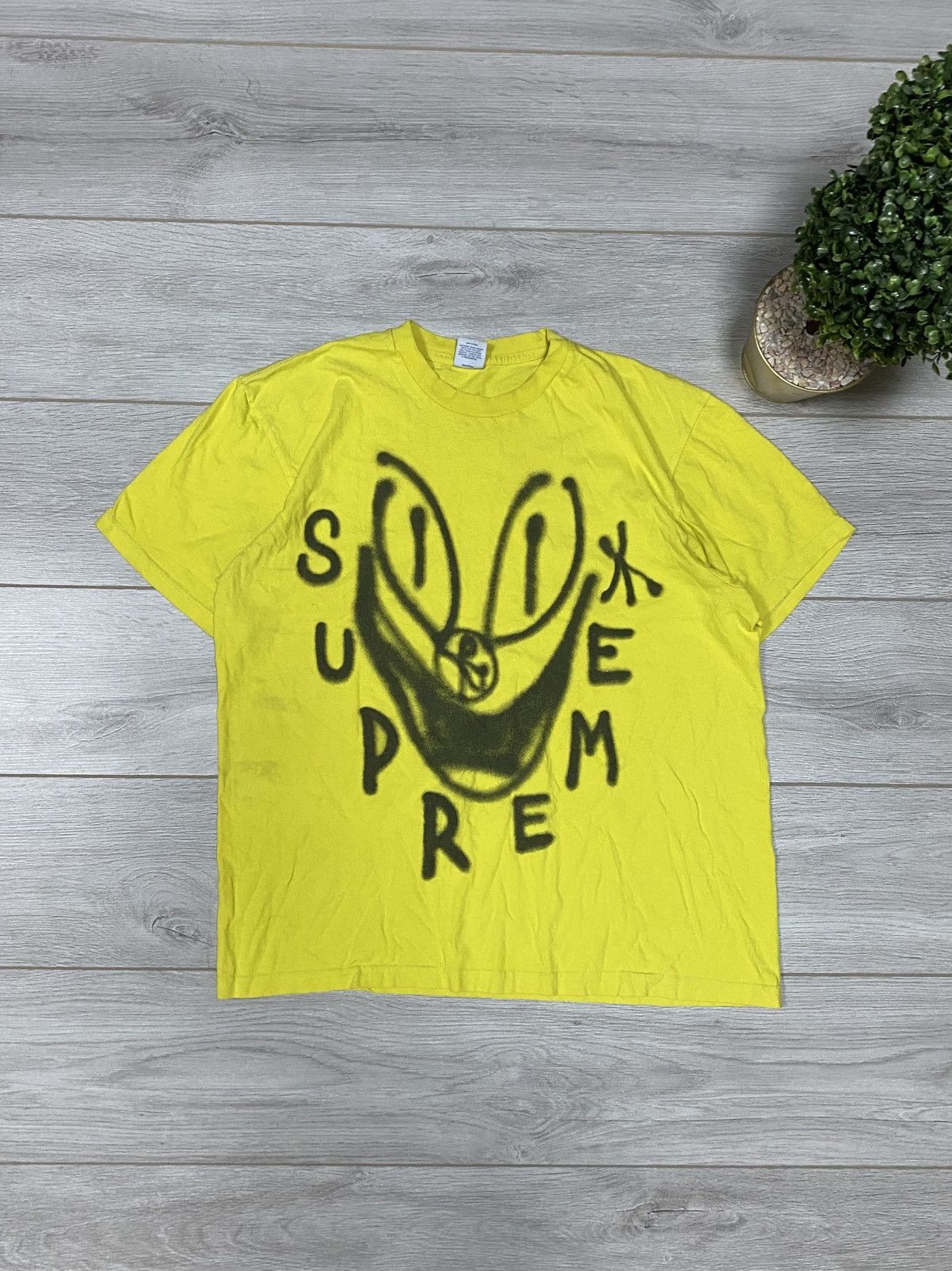 Supreme Yellow Smile Supreme Tee Size US L / EU 52-54 / 3 - 2 Thumbnail