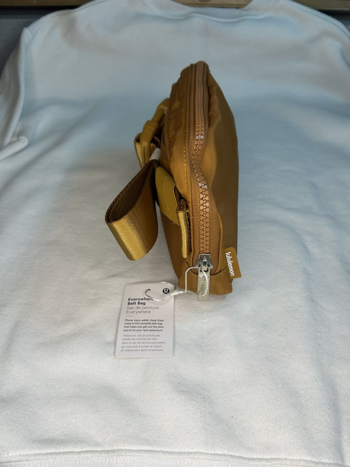 Lululemon New Lululemon Everywhere Belt Bag Color:Caramel/ Size IL Size ONE SIZE - 3 Thumbnail