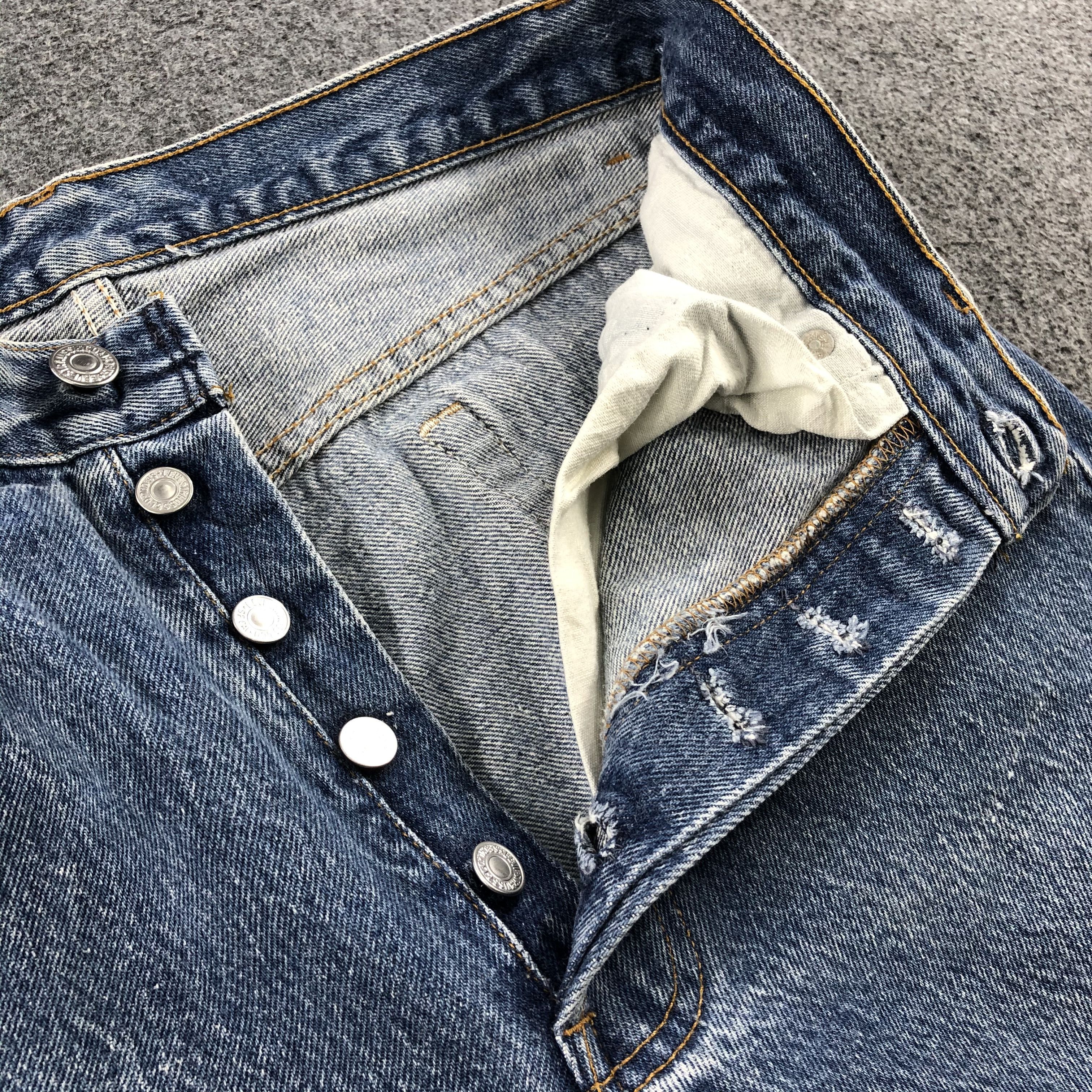 Levi's Vintage 90s Blue Wash Levis 501 Jeans-J1410 Size US 30 / EU 46 - 7 Thumbnail