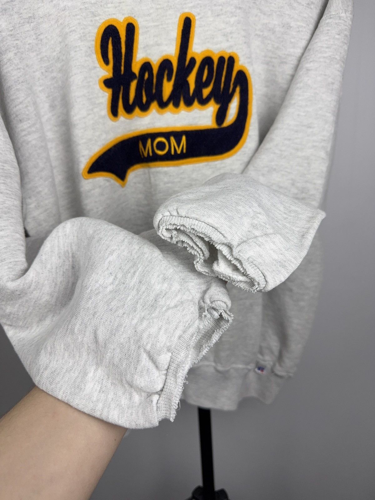 Russell Athletic 90s Vintage USA Russell Athletic Hockey Mom Varsity Crewneck Size US L / EU 52-54 / 3 - 9 Thumbnail