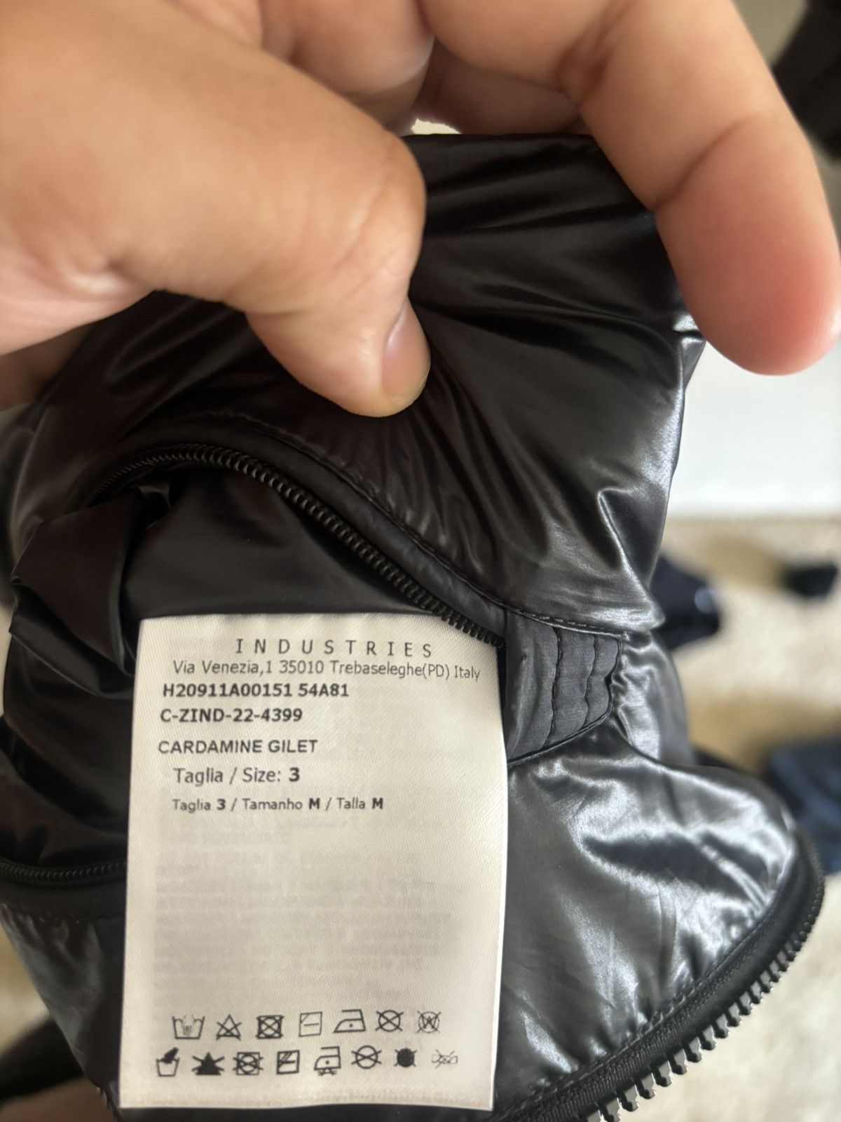 Moncler CARDAMINE HOODED DOWN VEST Size US M / EU 48-50 / 2 - 8 Thumbnail