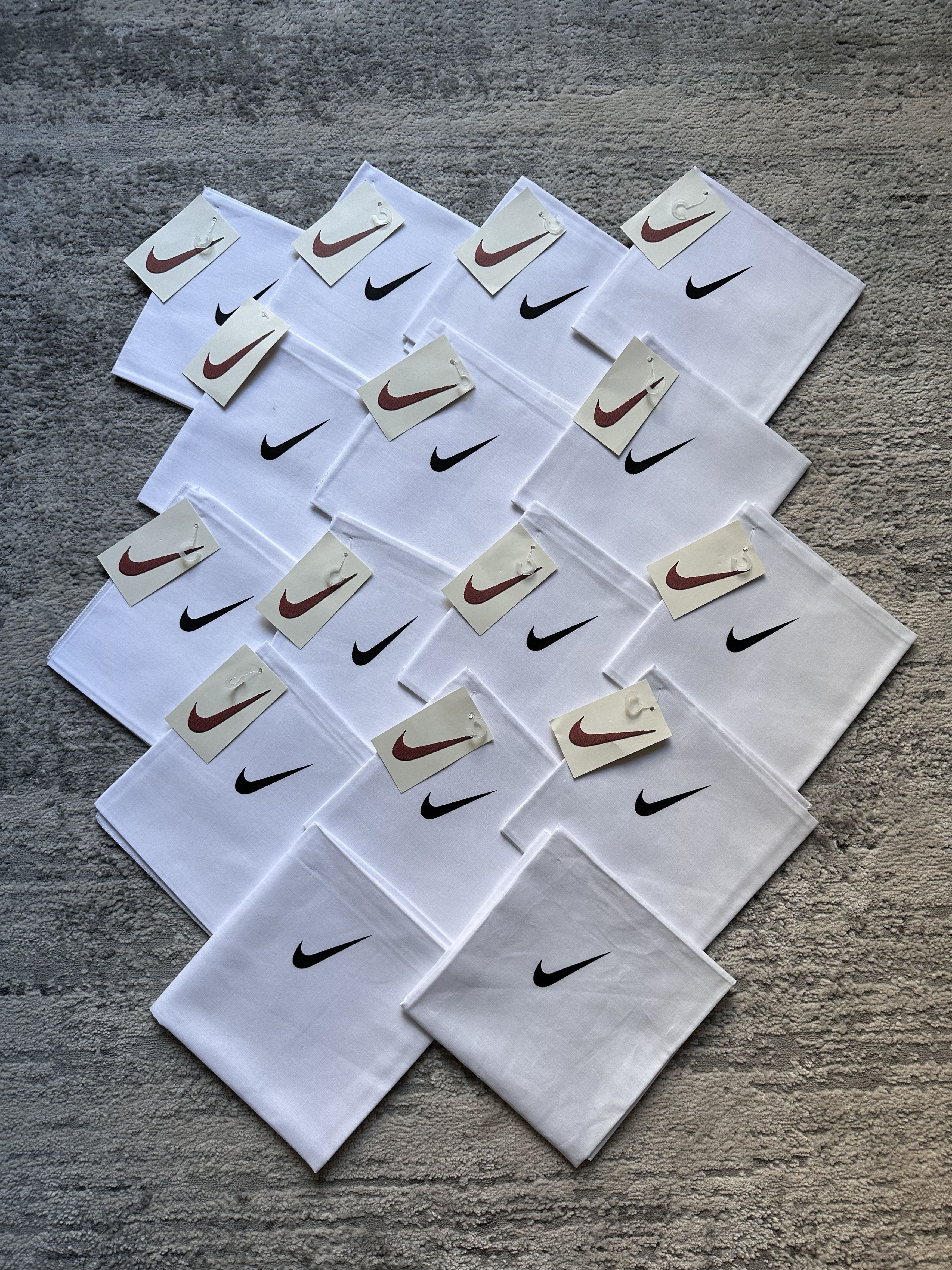 Nike Vintage Nike White Bandana Headscarf 90s x 16 Size ONE SIZE - 2 Thumbnail