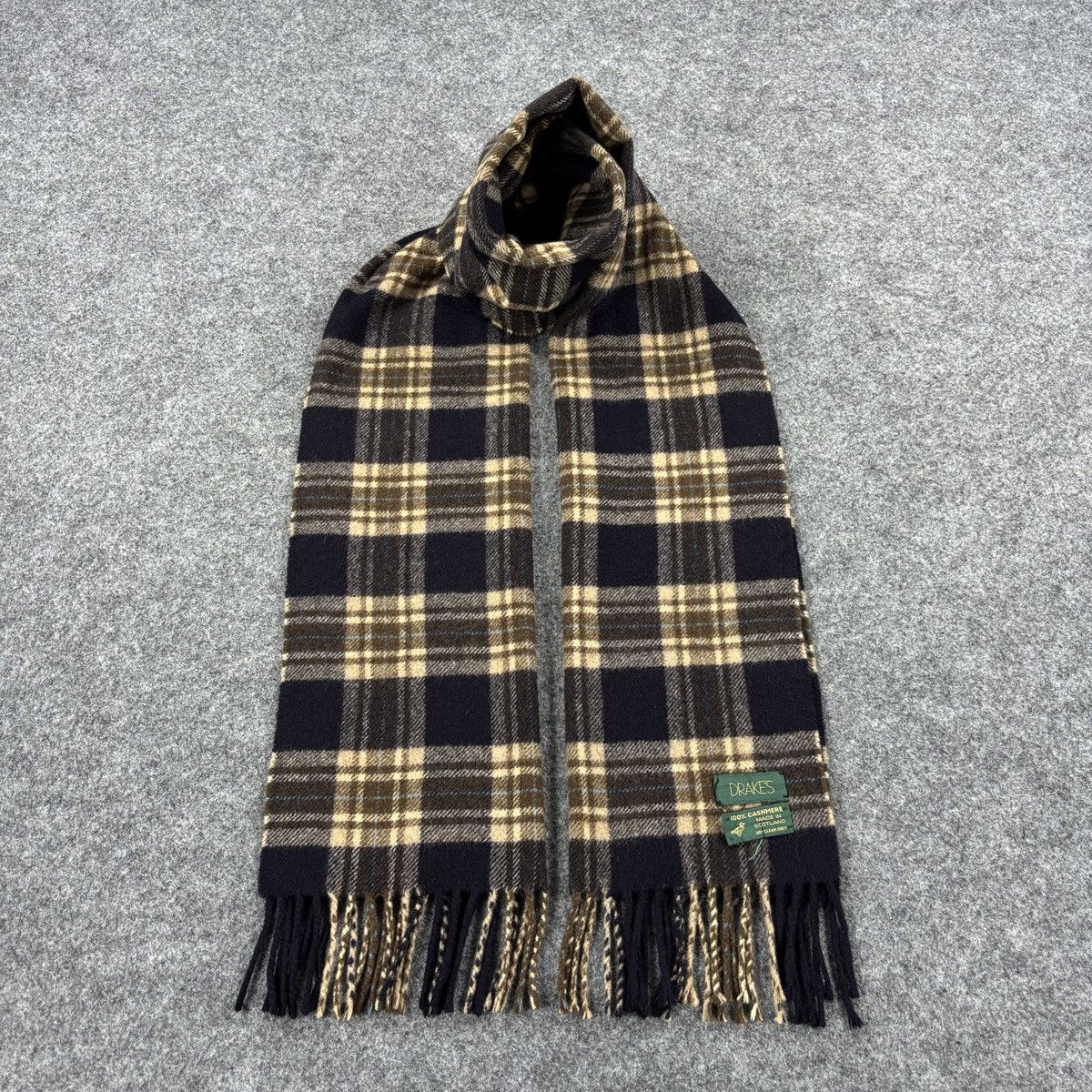 Drake's Drake's Scarf # D765 # Muffler # Neckwear Size ONE SIZE - 1 Thumbnail