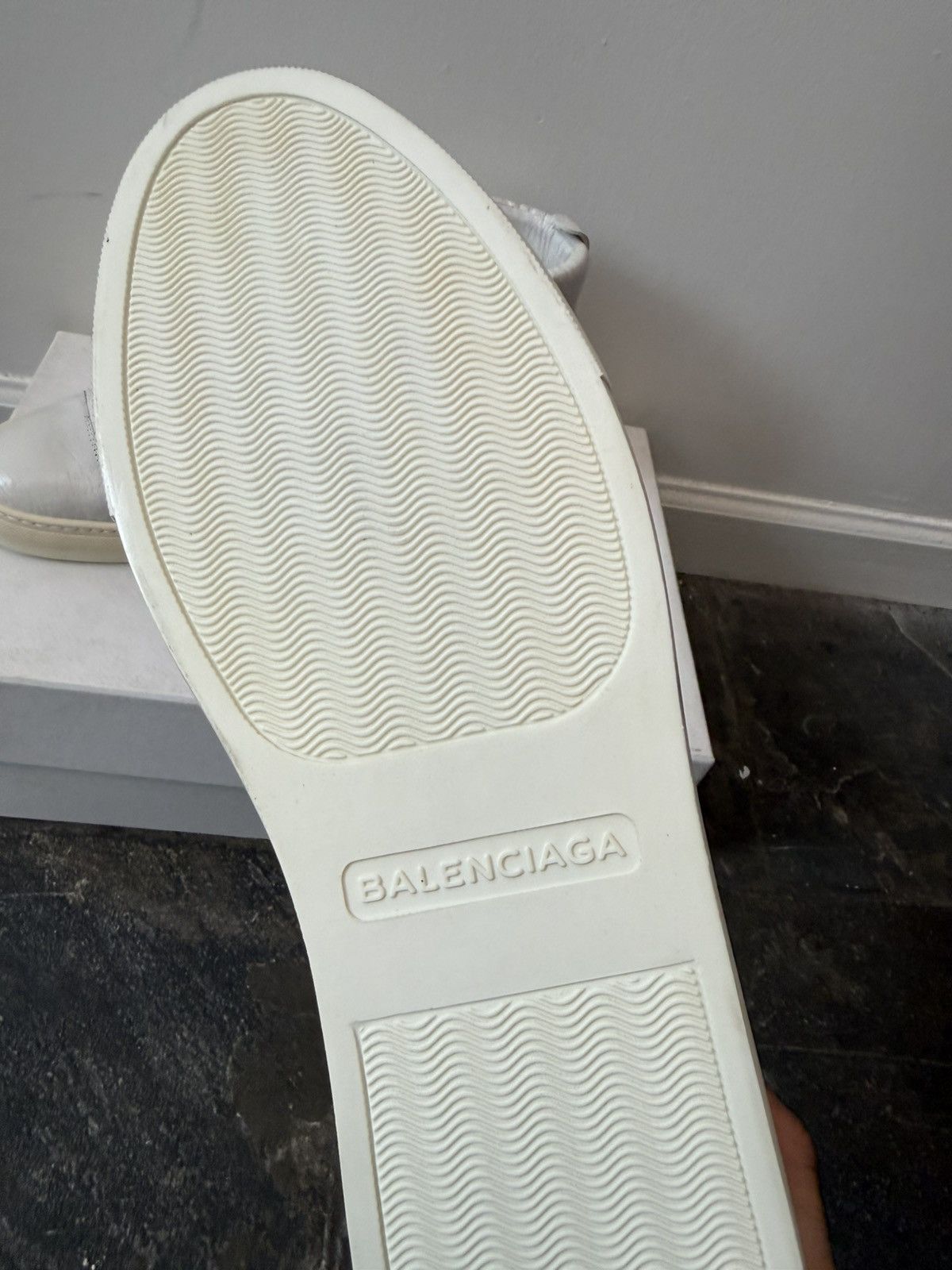 Balenciaga Balenciaga White Leather Arena Sneakers Size US 12 / EU 45 - 5 Thumbnail