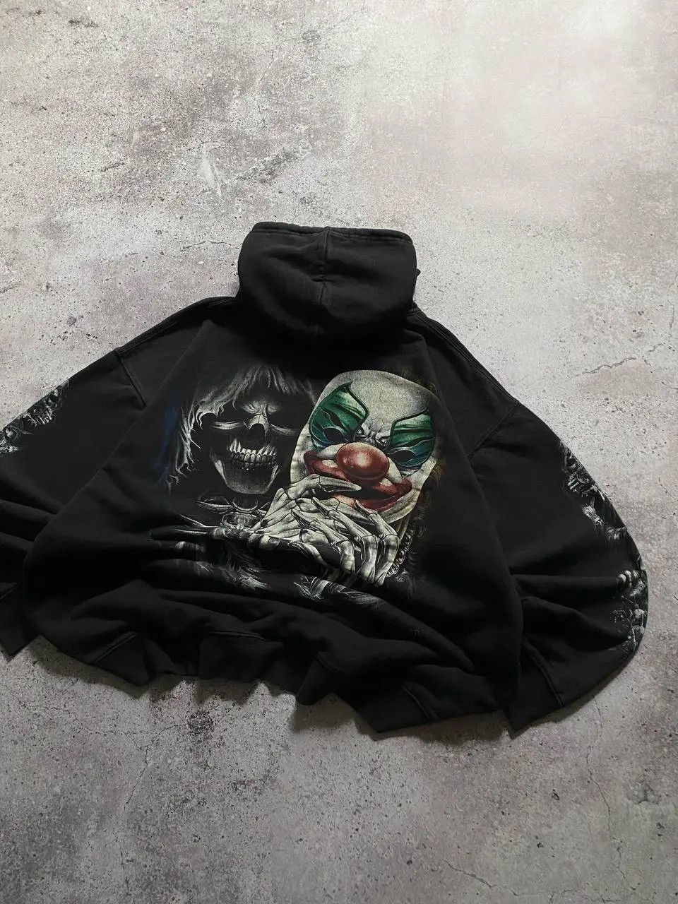 Japanese Brand VINTAGE 90s JOKER SKELETON BAGGY BOXY FADED HOODIE Size US L / EU 52-54 / 3 - 7 Thumbnail