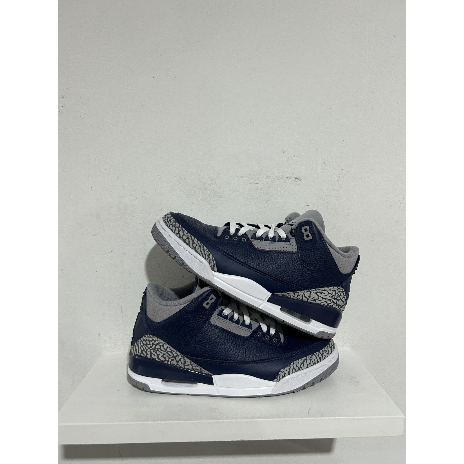 JORDAN 3 MIDNIGHT NAVY SIZE 9 PREOWNED