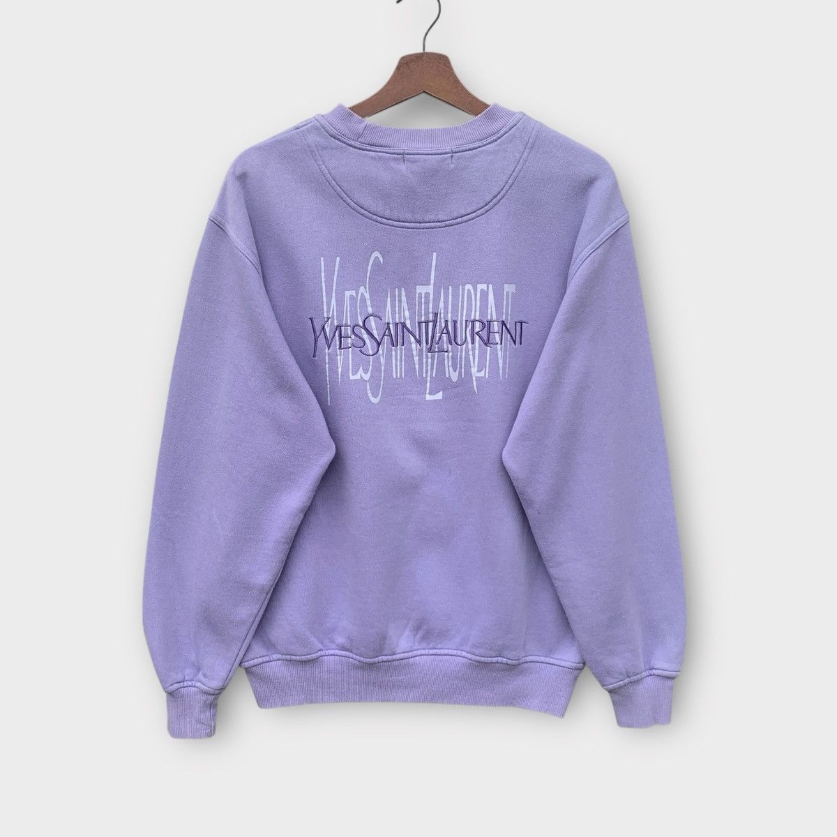 Yves Saint Laurent YSL CREWNECK LONGSLEEVE LILAC SWEATSHIRT LIGHT PURPLE COLOUR Size M / US 6-8 / IT 42-44 - 1 Thumbnail