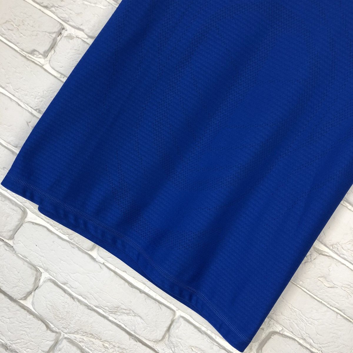 Puma × Vintage Italy national team 2010 2011 home jersey Size US M / EU 48-50 / 2 - 3 Thumbnail