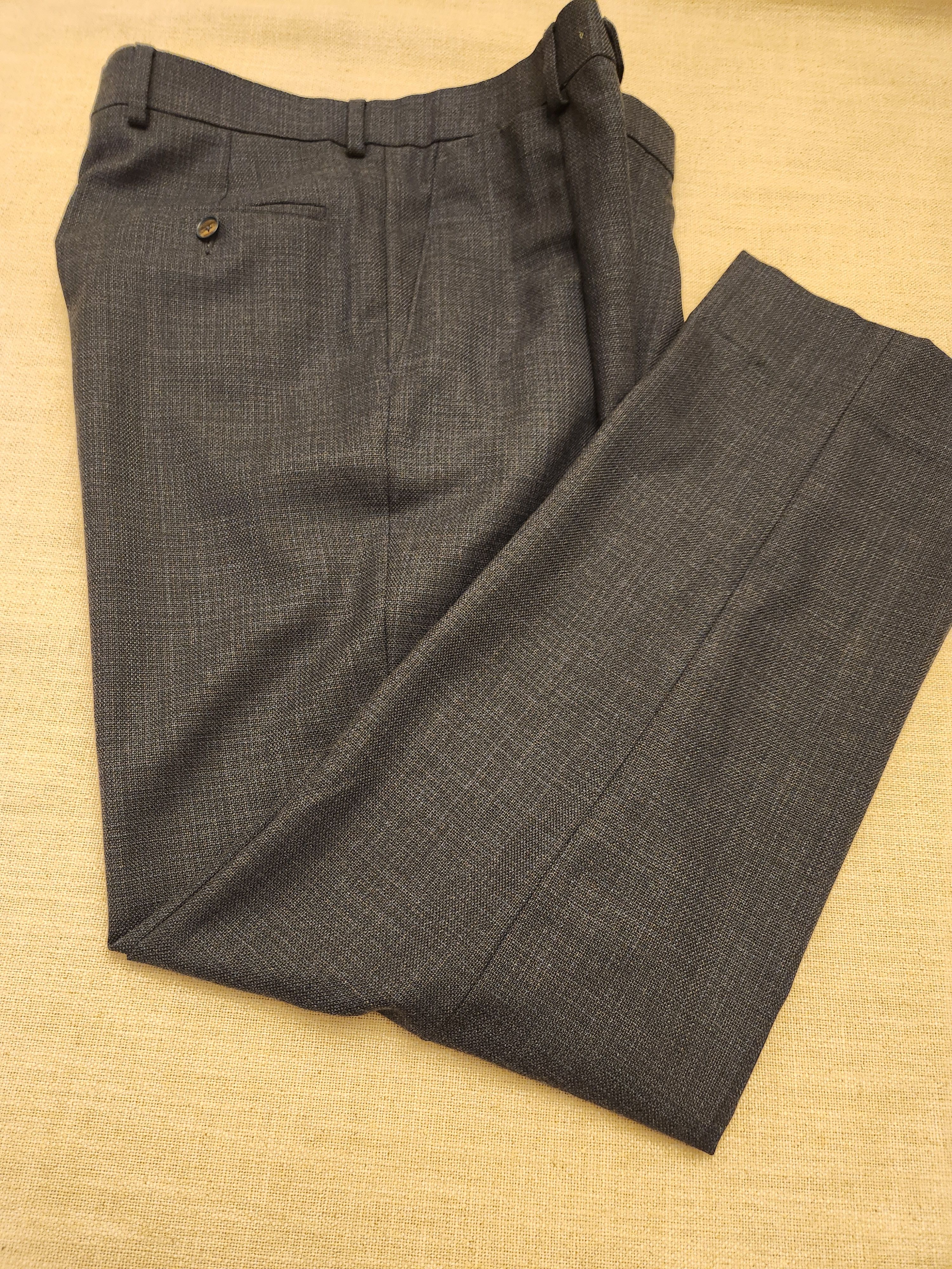 Hart Schaffner Marx NWOT Blue Straight Fit Pants 100% Wool Pleated Front Pants Size US 34 / EU 50 - 1 Thumbnail