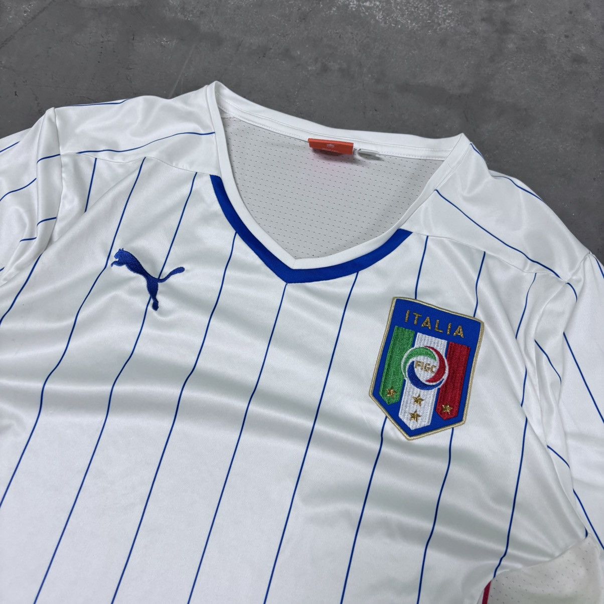 Other × Puma × Vintage Puma Italy 2014 Away Football Shirt Soccer Jersey Size L Size US L / EU 52-54 / 3 - 3 Thumbnail
