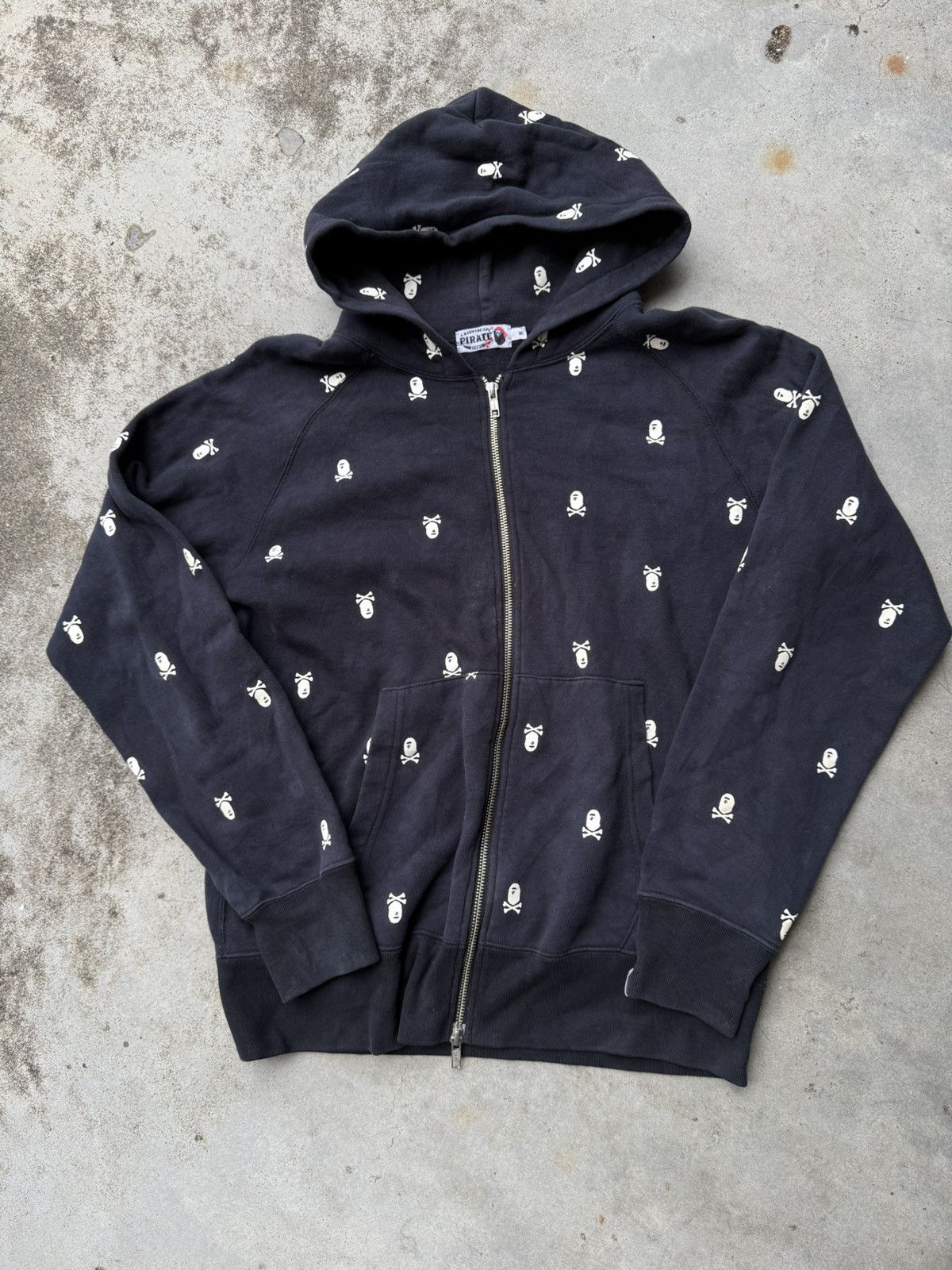 Bape BAPE PIRATES Y2K FULL PRINT Size US M / EU 48-50 / 2 - 1 Thumbnail