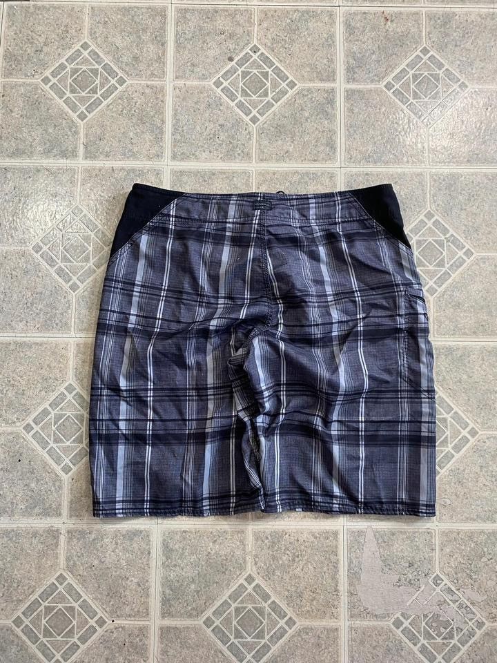 O'Neill Vintage Y2K oneill surfwear swim trunks plaid size small Size US 30 / EU 46 - 4 Thumbnail