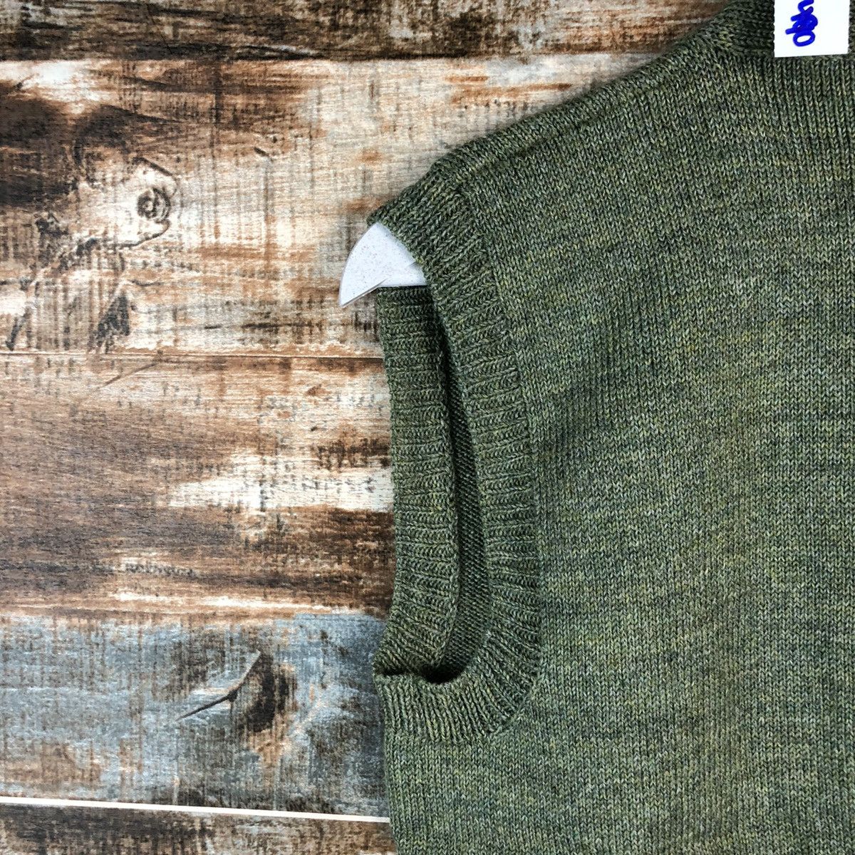 Japanese Brand Japanese Brand vintage Green Vest Knitwear #A2490 Size US S / EU 44-46 / 1 - 13 Thumbnail