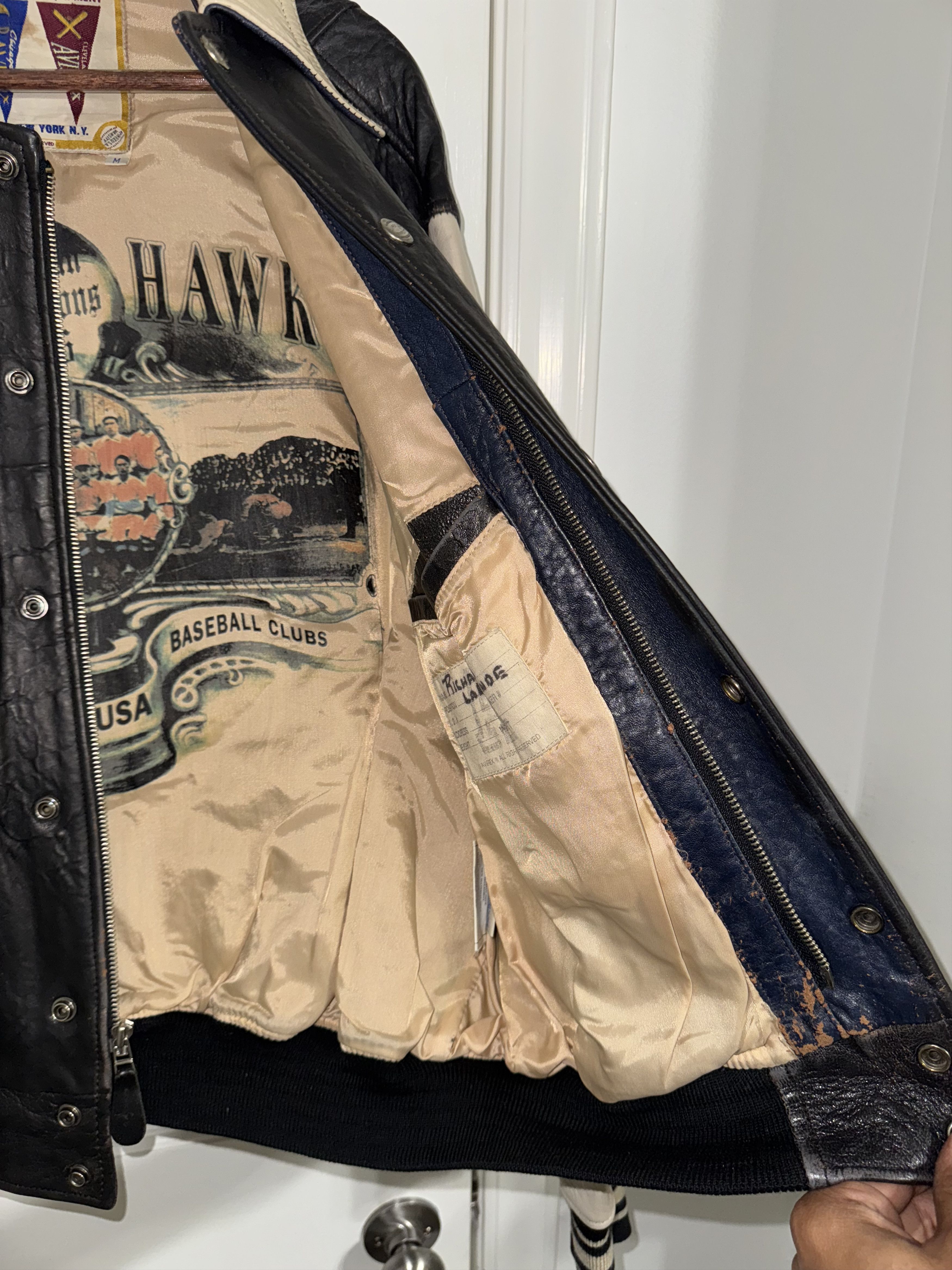 Avirex 90’s AVIREX CHIEF HIGH HAWK LEATHER VARSITY JACKET SZ M Size US M / EU 48-50 / 2 - 9 Thumbnail