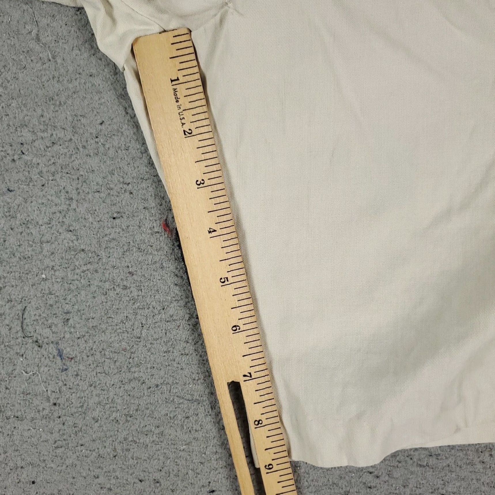Tommy Bahama VINTAGE Tommy Bahama Mens Shorts Size 40 Casual Ivory Silk Flat Front Chino Size US 40 / EU 56 - 6 Thumbnail