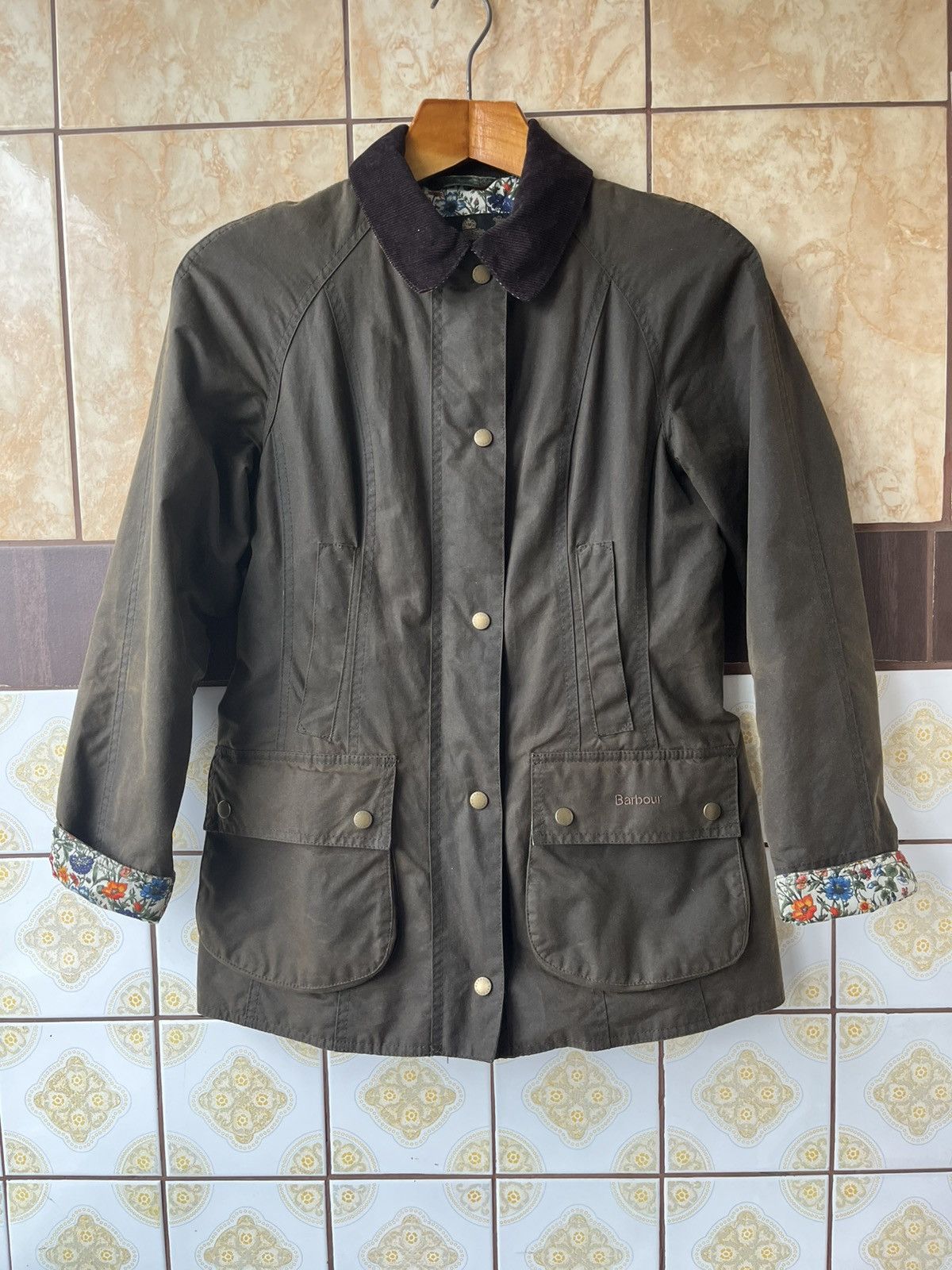 Barbour Barbour Rachel floral lining Liberty wax jacket Size XS / US 0-2 / IT 36-38 - 1 Thumbnail