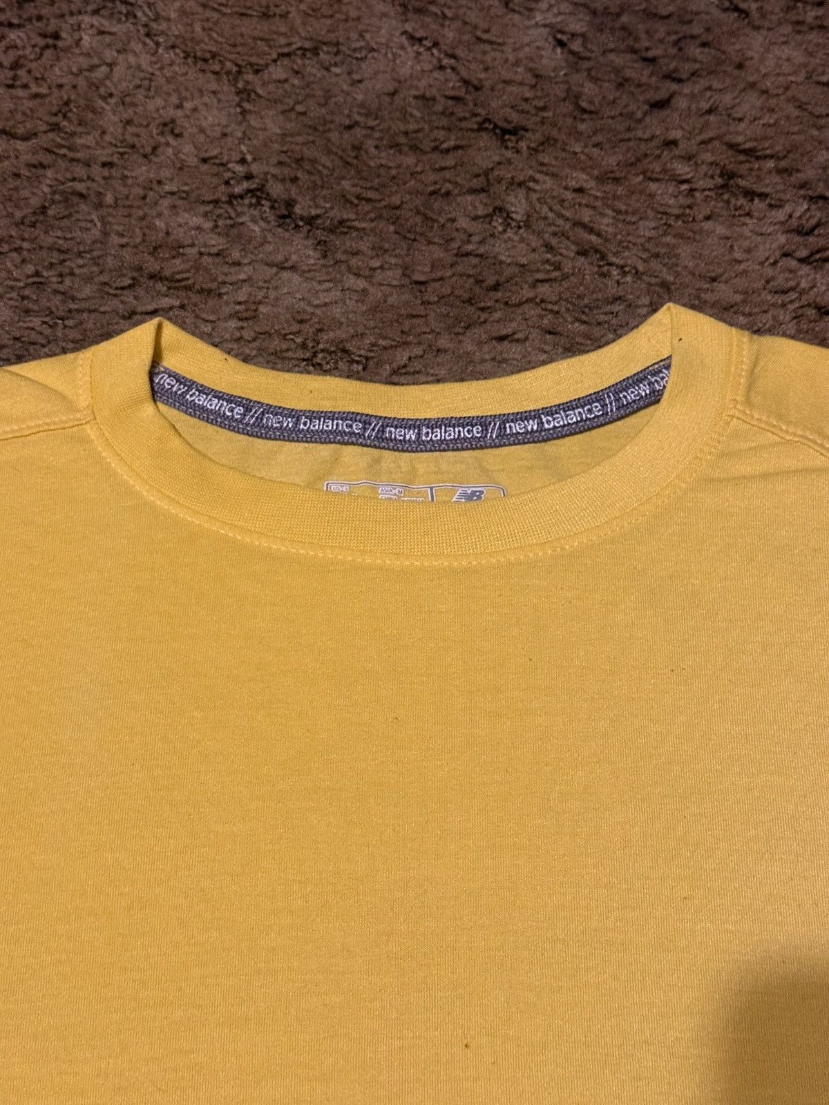 New Balance New Balance Ligtning Dry Yellow Tiny Logo T-Shirt Size Small Size US S / EU 44-46 / 1 - 3 Thumbnail