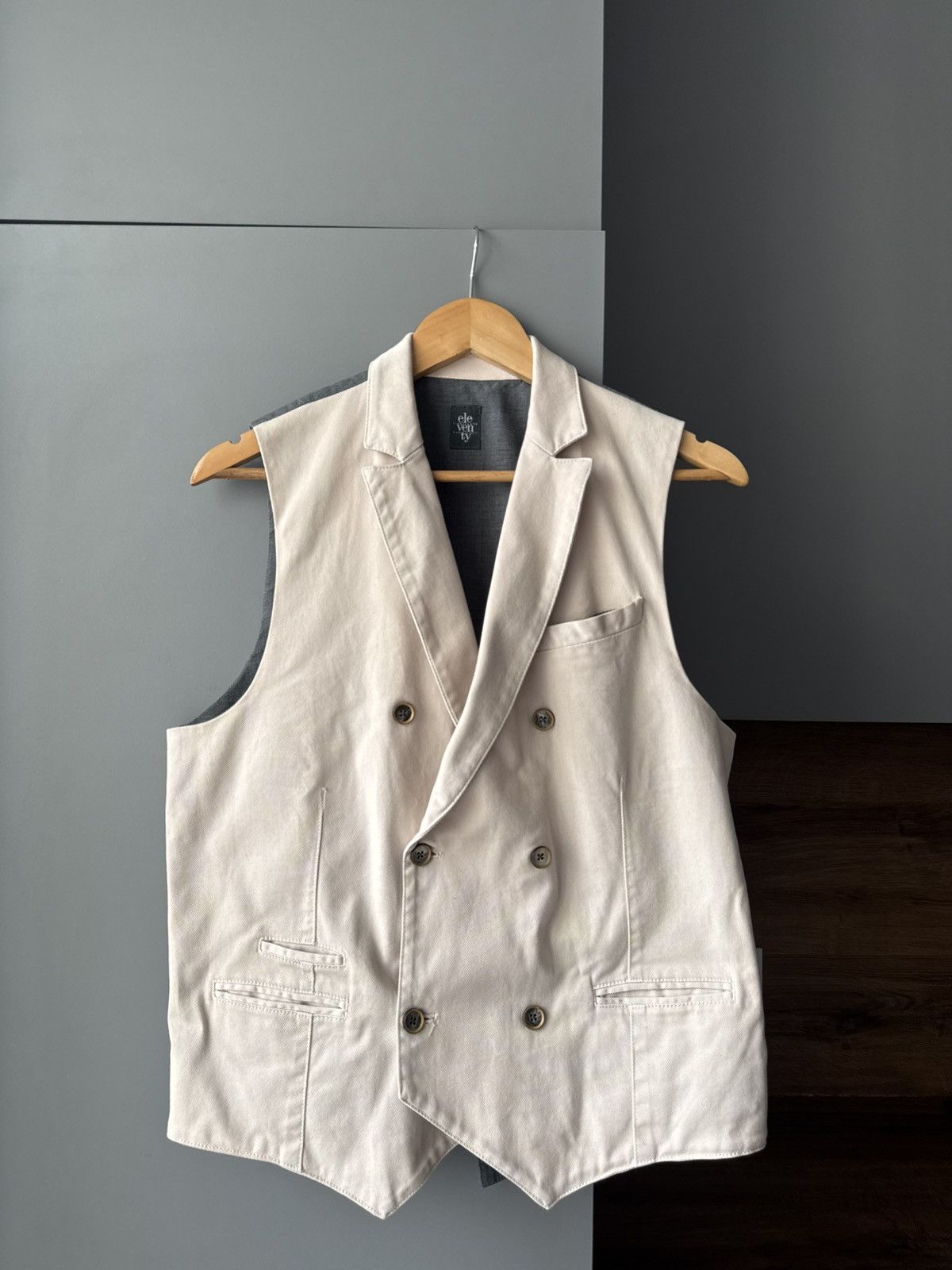 Eleventy Elegance Collared Solid Cotton Tailored Vest Size US L / EU 52-54 / 3 - 1 Thumbnail