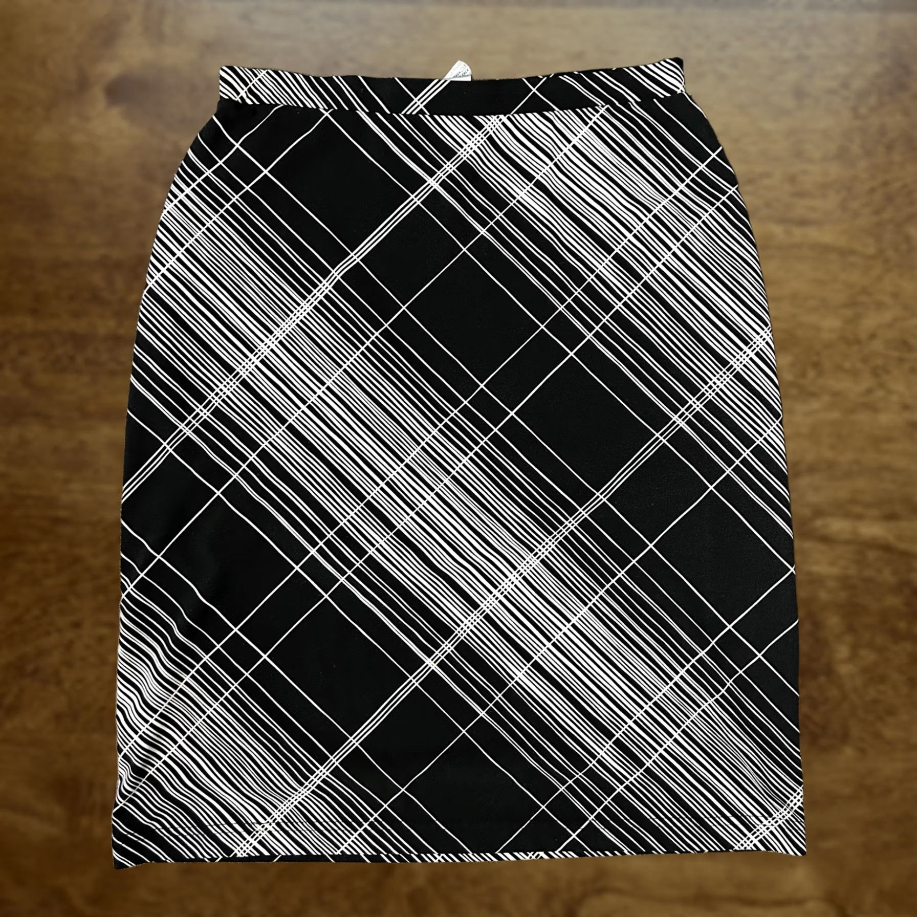 Alfani Alfani Skirt Womens Medium Black White Plaid Knit Pencil Pull On Stretch Career Size 32" / US 10 / IT 46 - 1 Thumbnail