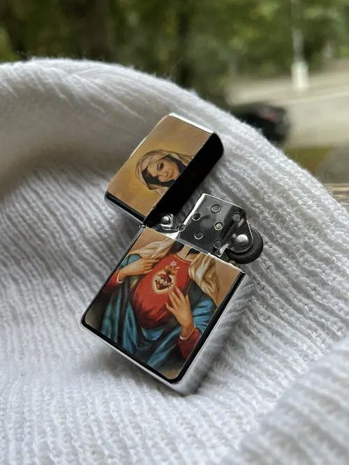 VIBE Sasha Gray hunor 00s Cigar lighter. WORK Size ONE SIZE - 1 Thumbnail