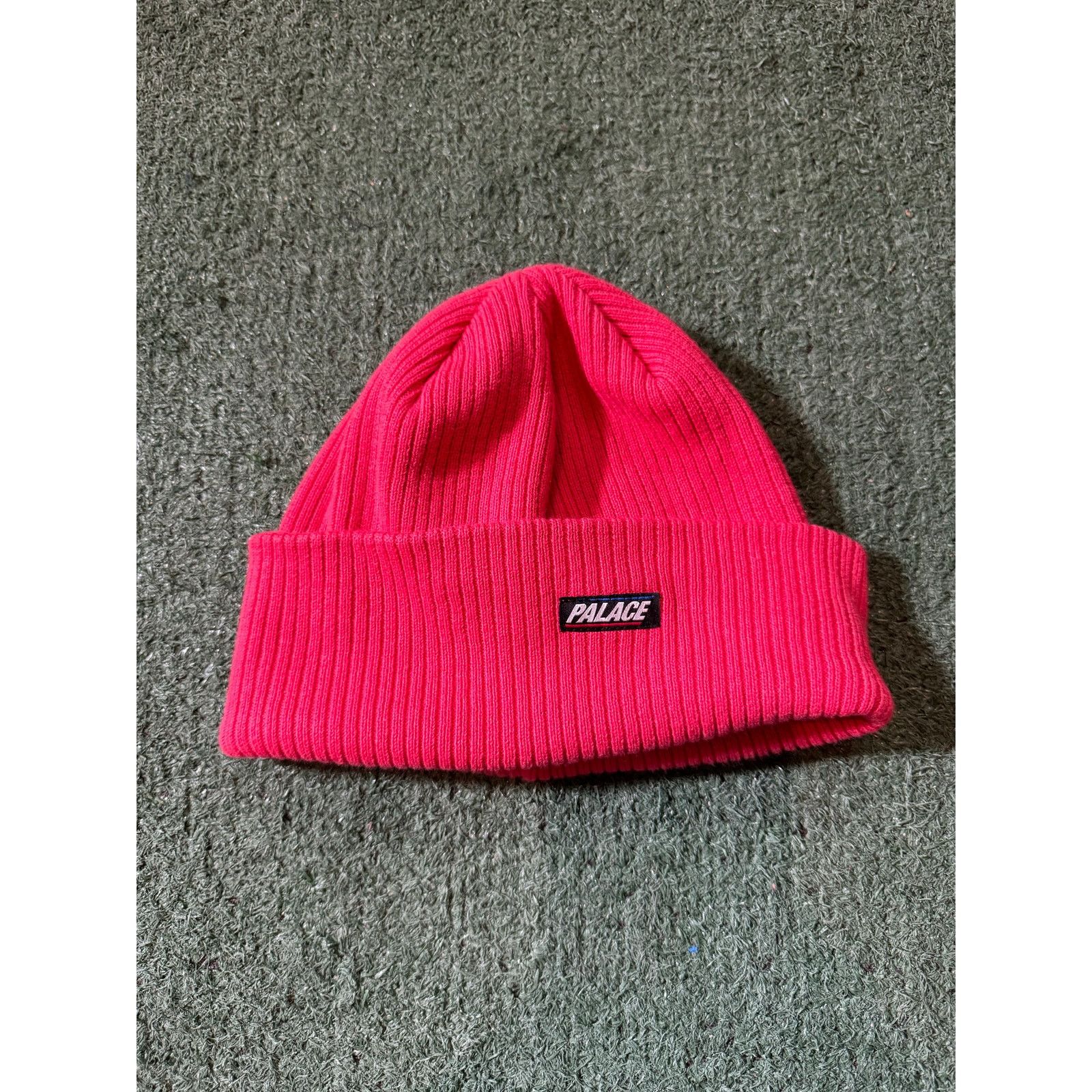 Palace Palace Skateboards Rigid Beanie Pink Red Streetwear Size ONE SIZE - 1 Preview