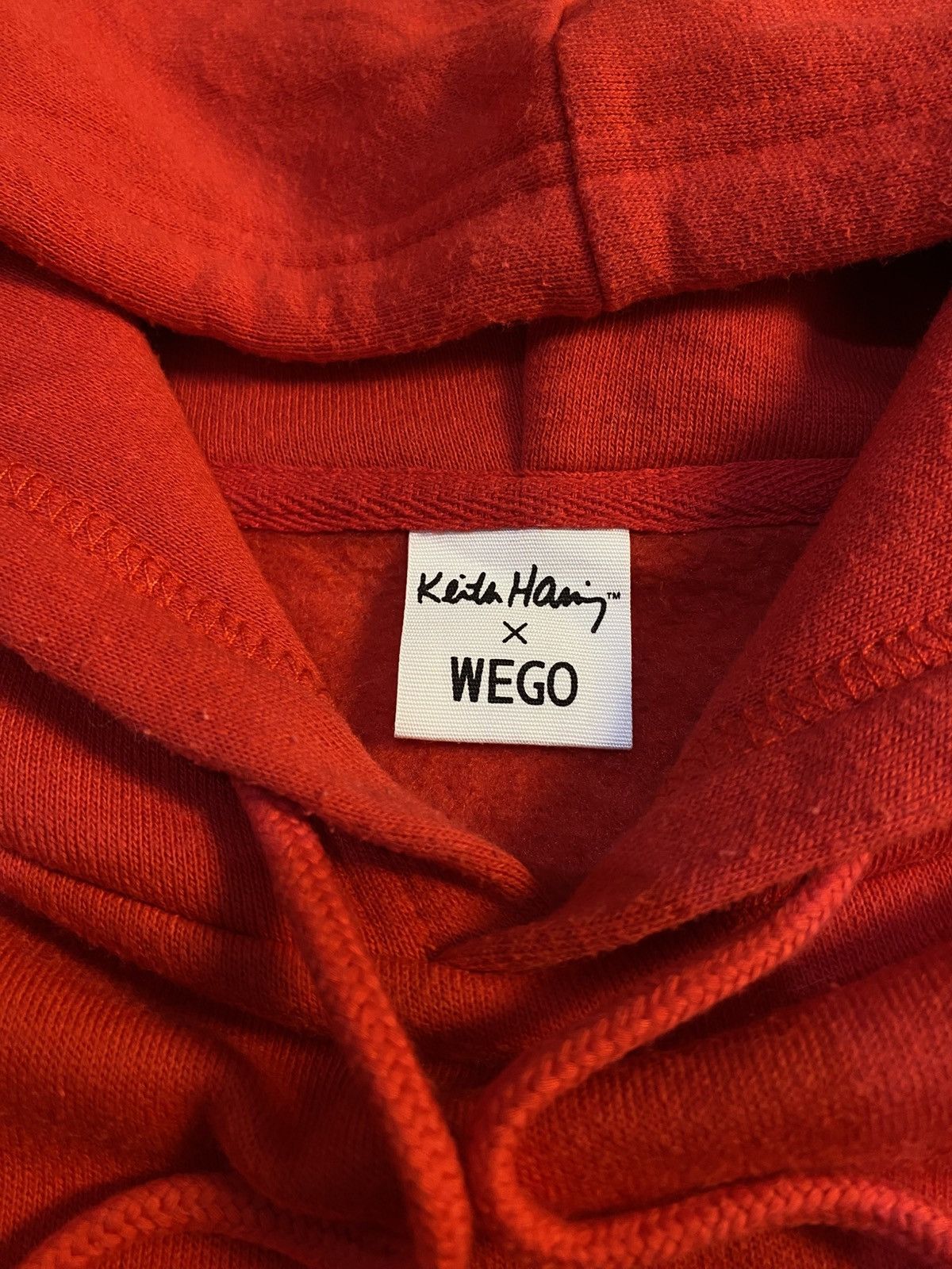 Keith Haring keith haring x wego japan red hoodie cropped 🔥 Size ONE SIZE - 2 Thumbnail