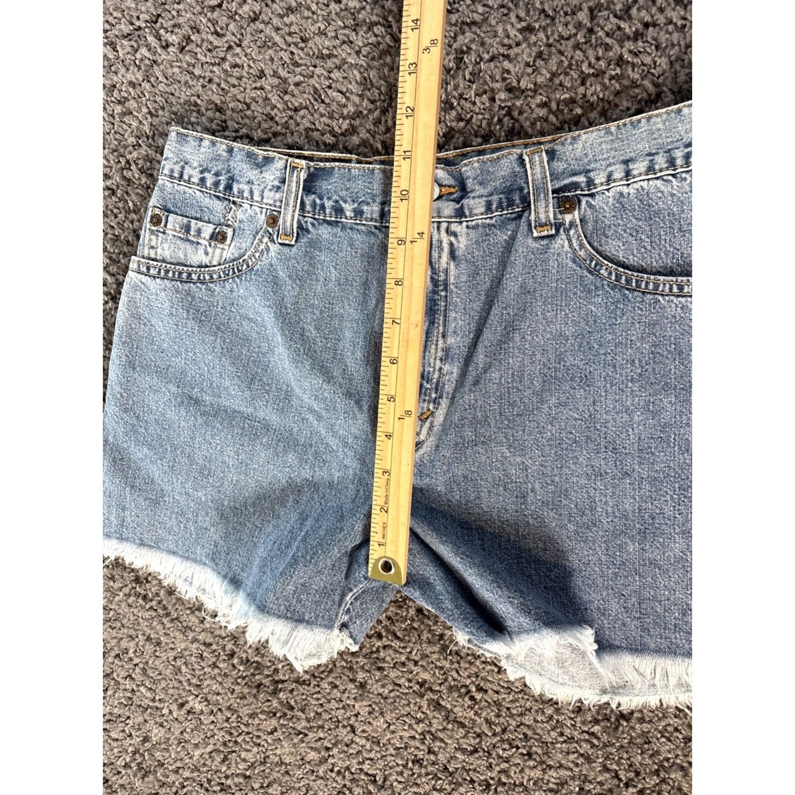 Levi's VINTAGE Levi's 555 Denim Shorts Women 32 High Rise Light Wash Frayed Blue 90s Hot Pants Casual Summer Spring Jeans Shorts Mens Women Girls Size 24" / US 00 / IT 34 - 5 Thumbnail